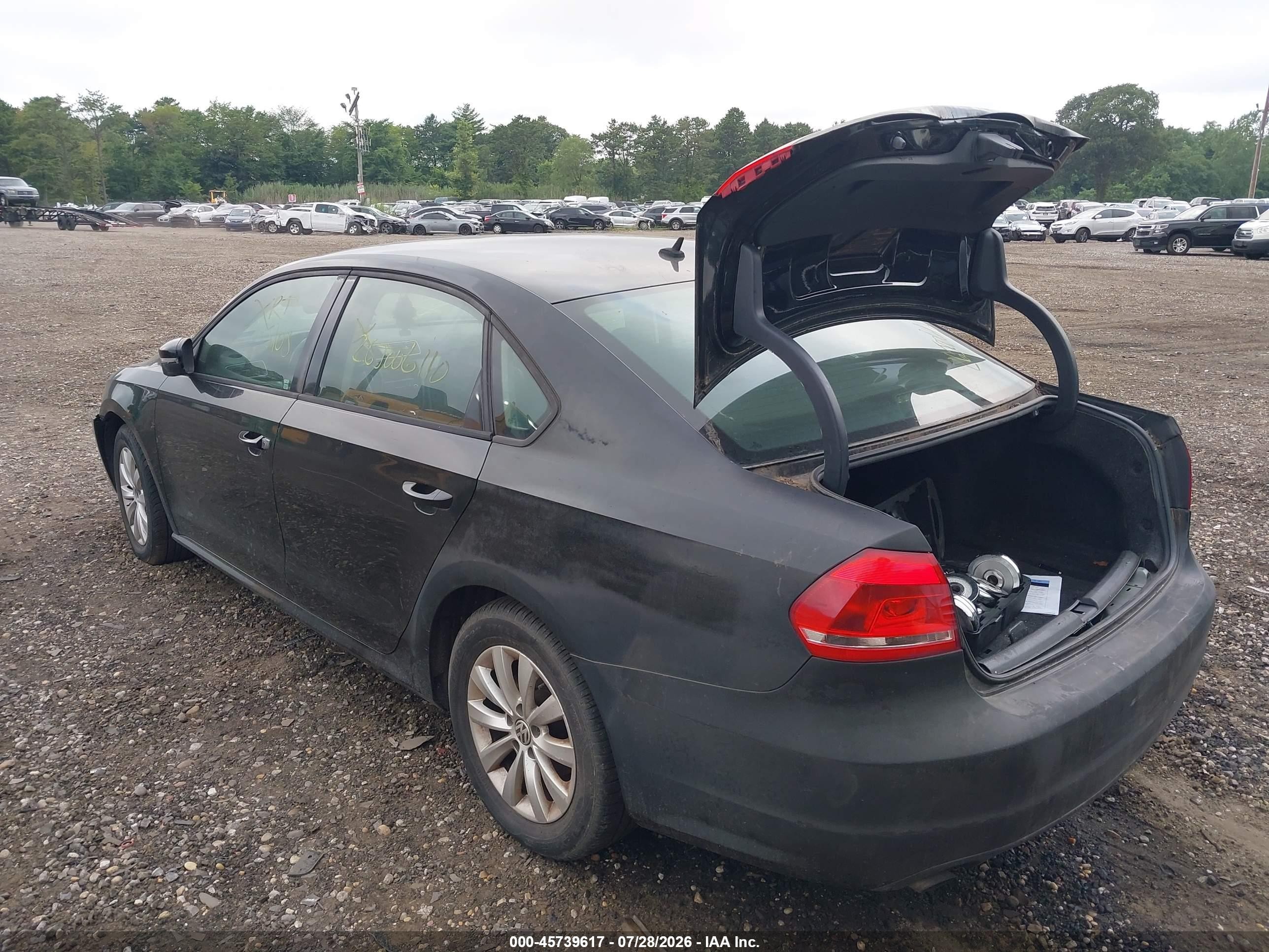 2013 Volkswagen Passat 2.5l S Black vin: 1VWAP7A31DC013908