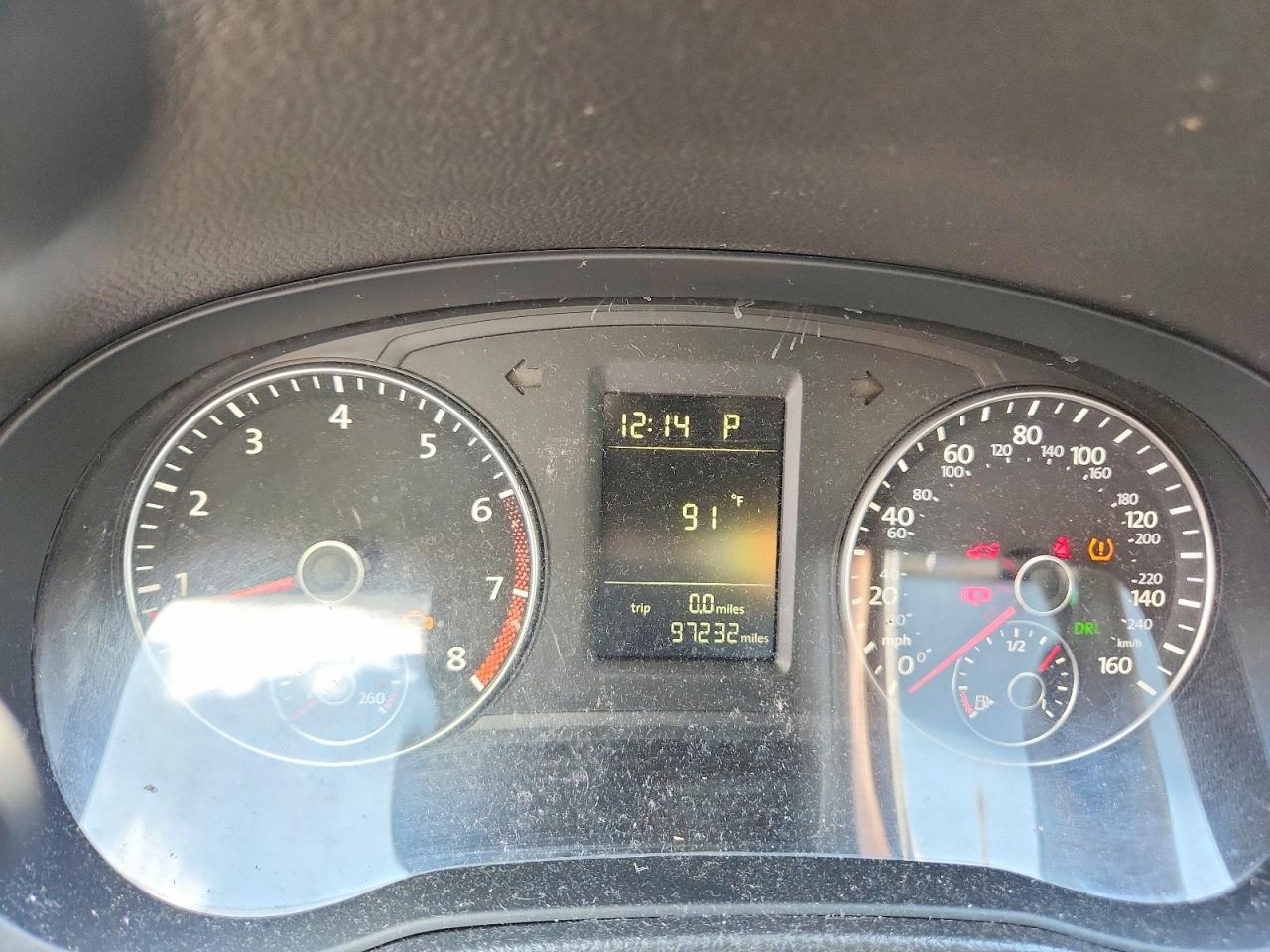 2013 Volkswagen Passat S Белый vin: 1VWAP7A31DC021166