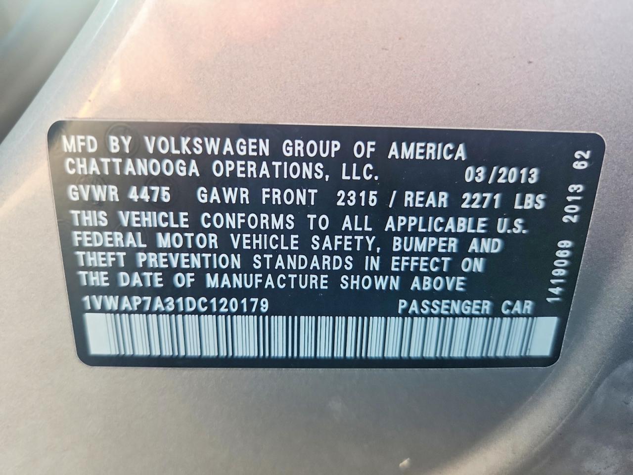 2013 Volkswagen Passat S Silver vin: 1VWAP7A31DC120179
