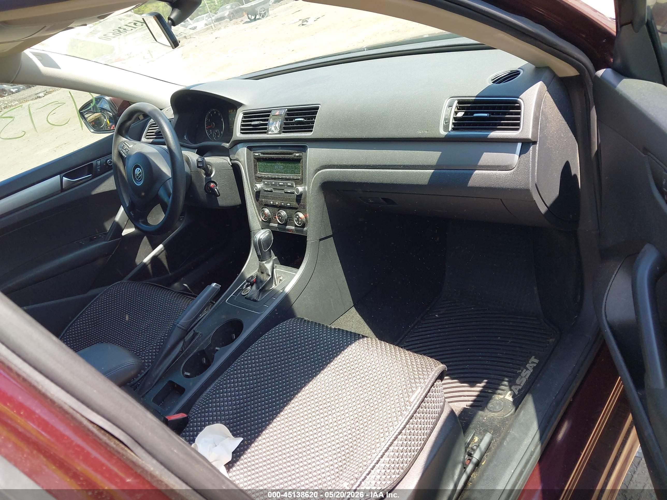 2013 Volkswagen Passat 2.5l S Темно-бордовый vin: 1VWAP7A31DC122384