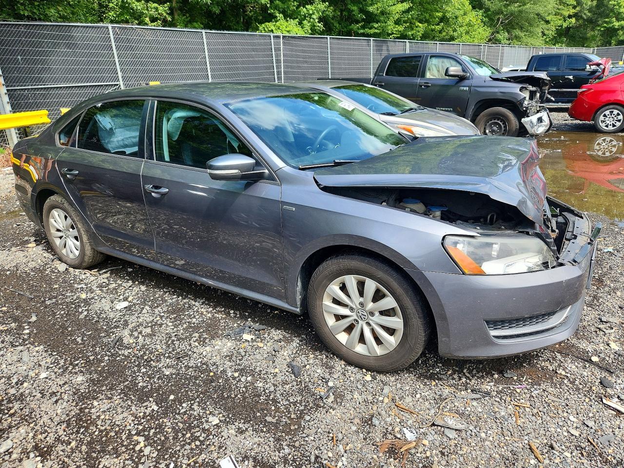 2013 Volkswagen Passat S Gray vin: 1VWAP7A31DC133661
