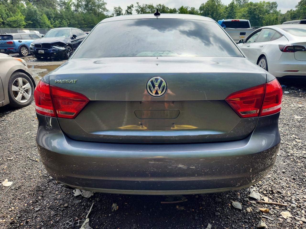 2013 Volkswagen Passat S Gray vin: 1VWAP7A31DC133661