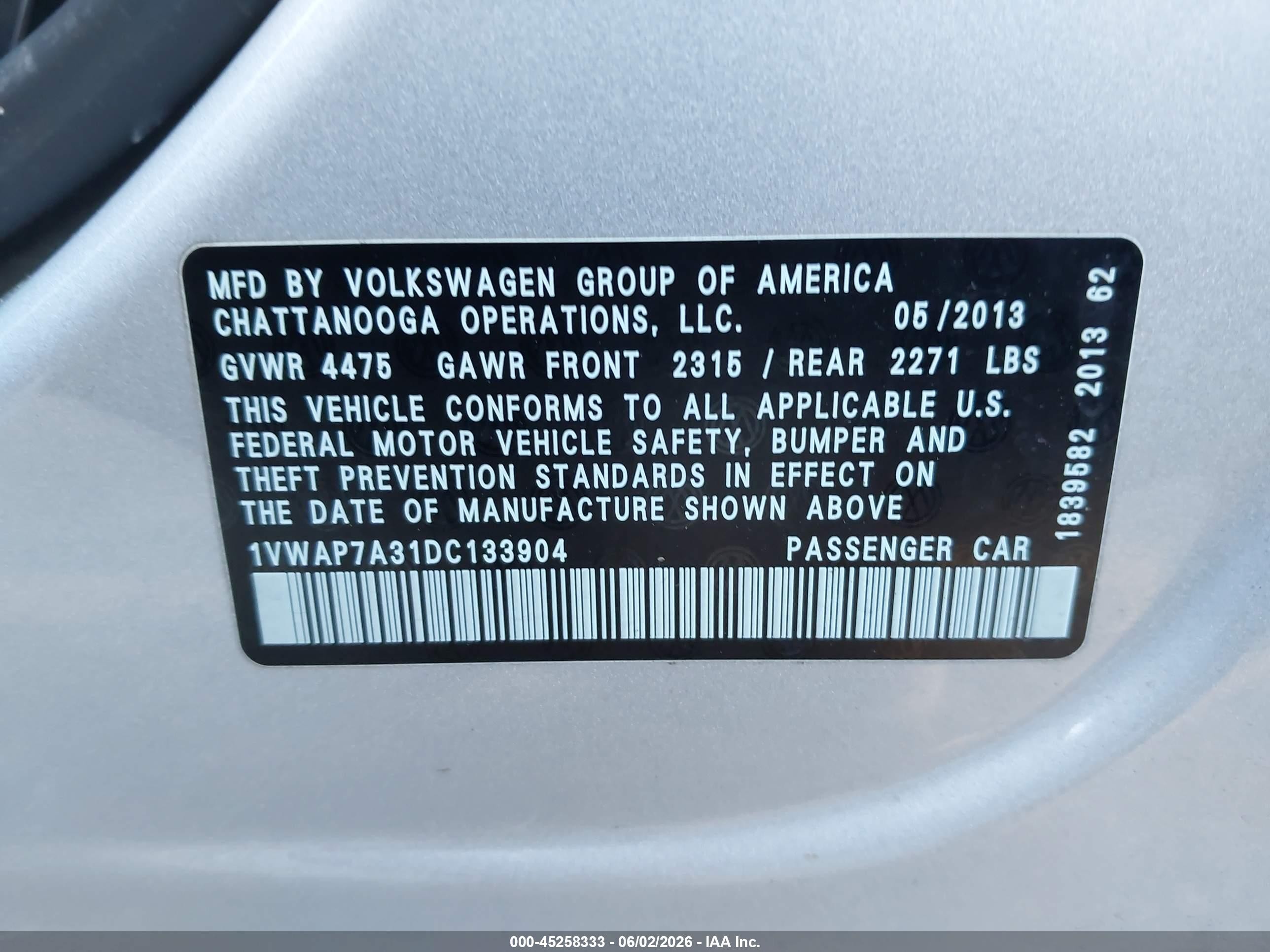 2013 Volkswagen Passat 2.5l Wolfsburg Edition Silver vin: 1VWAP7A31DC133904