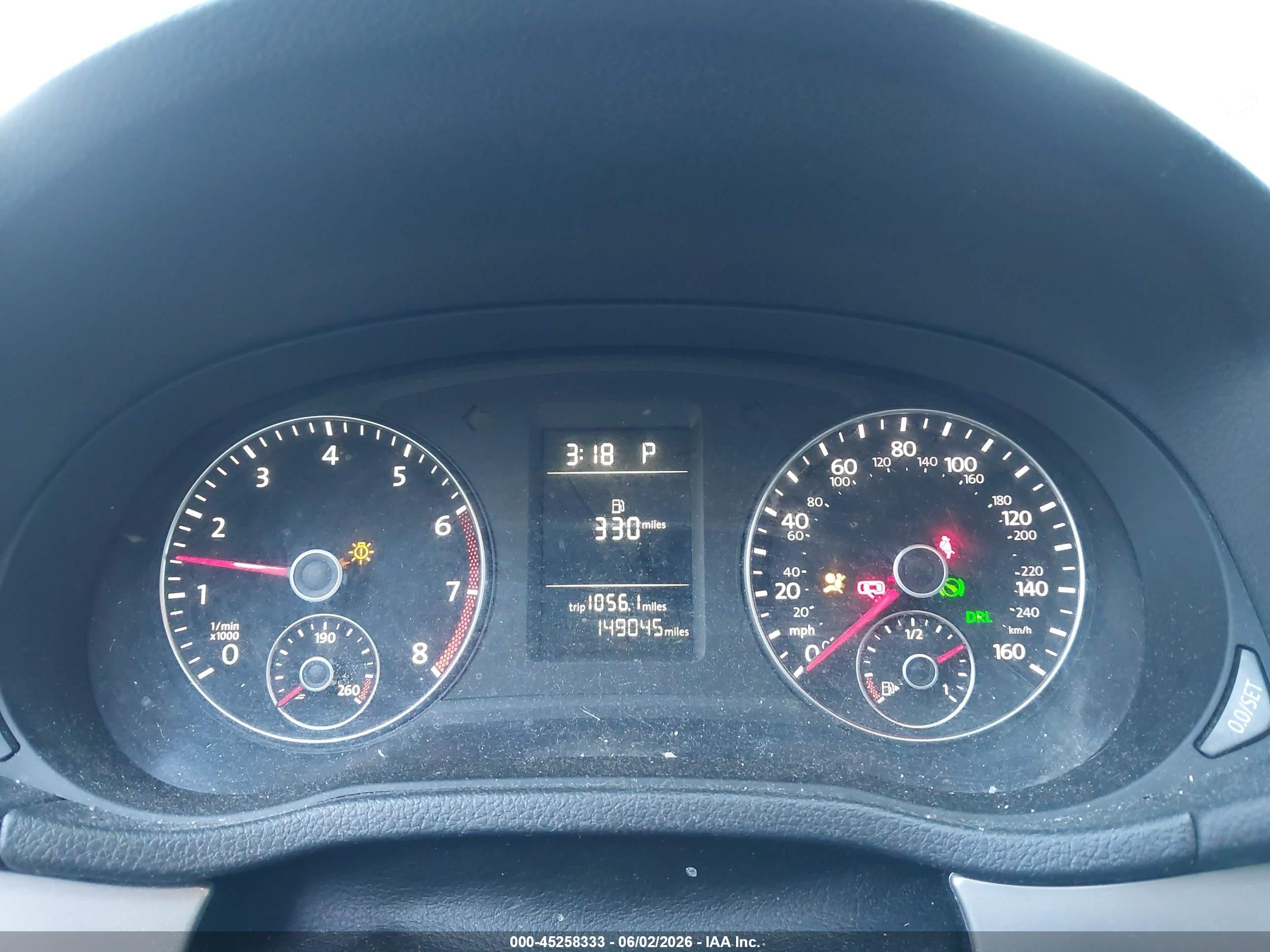 2013 Volkswagen Passat 2.5l Wolfsburg Edition Silver vin: 1VWAP7A31DC133904