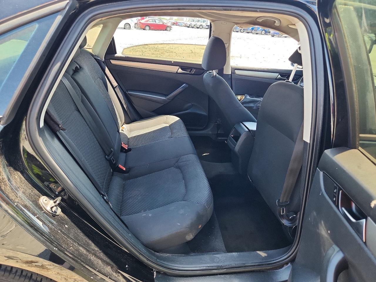 2013 Volkswagen Passat S Black vin: 1VWAP7A31DC138519