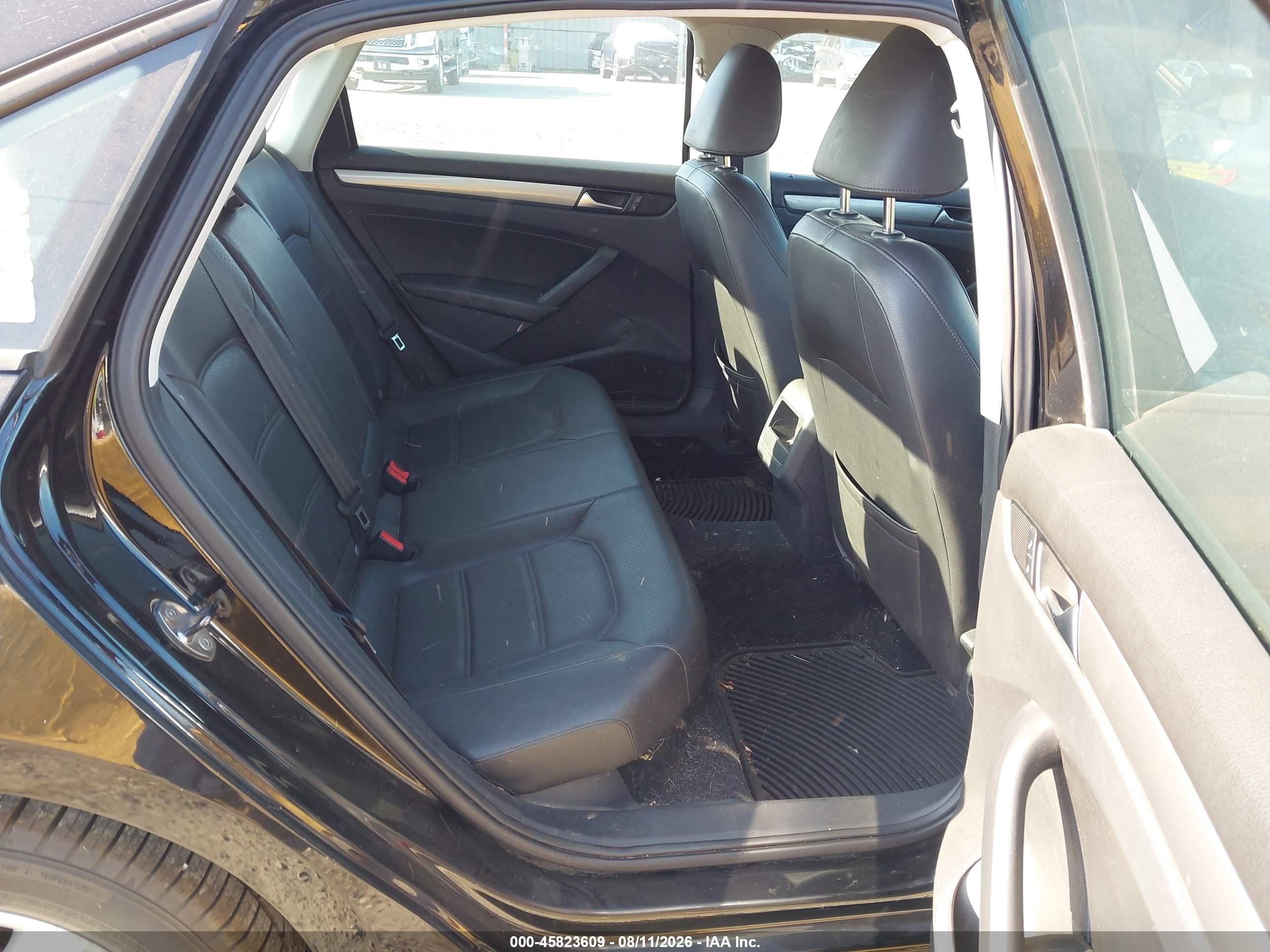2014 Volkswagen Passat 2.5l Wolfsburg Edition Black vin: 1VWAP7A31EC007284