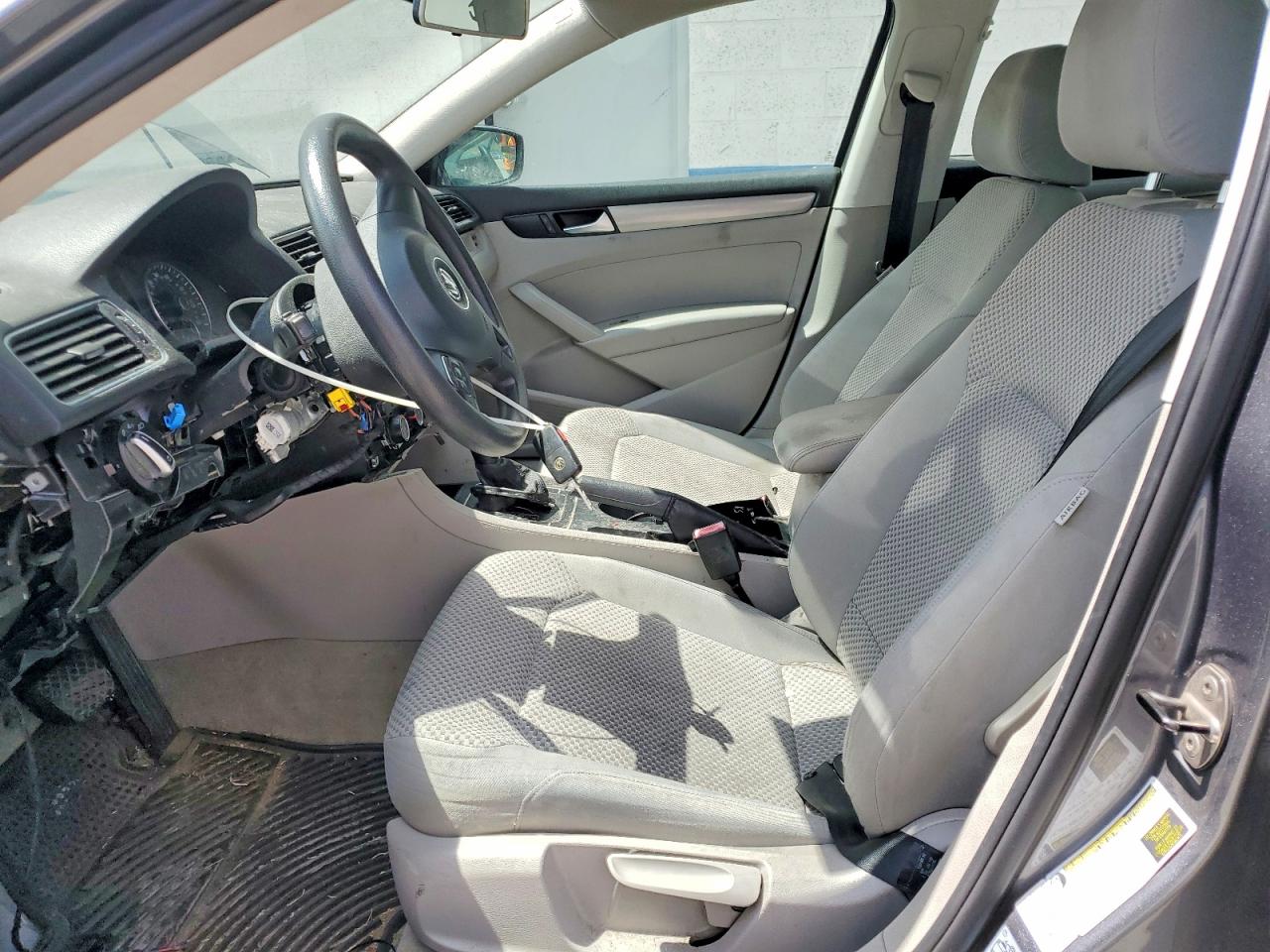 2014 Volkswagen Passat S Gray vin: 1VWAP7A31EC016597