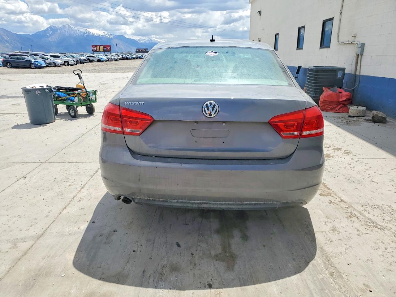 2014 Volkswagen Passat S Gray vin: 1VWAP7A31EC016597