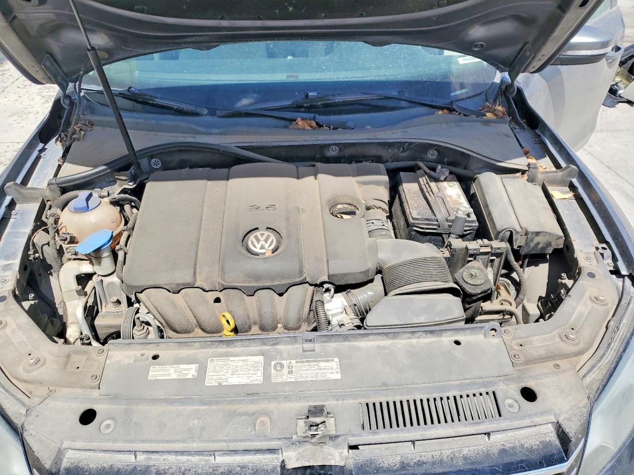 2014 Volkswagen Passat S Gray vin: 1VWAP7A31EC016597