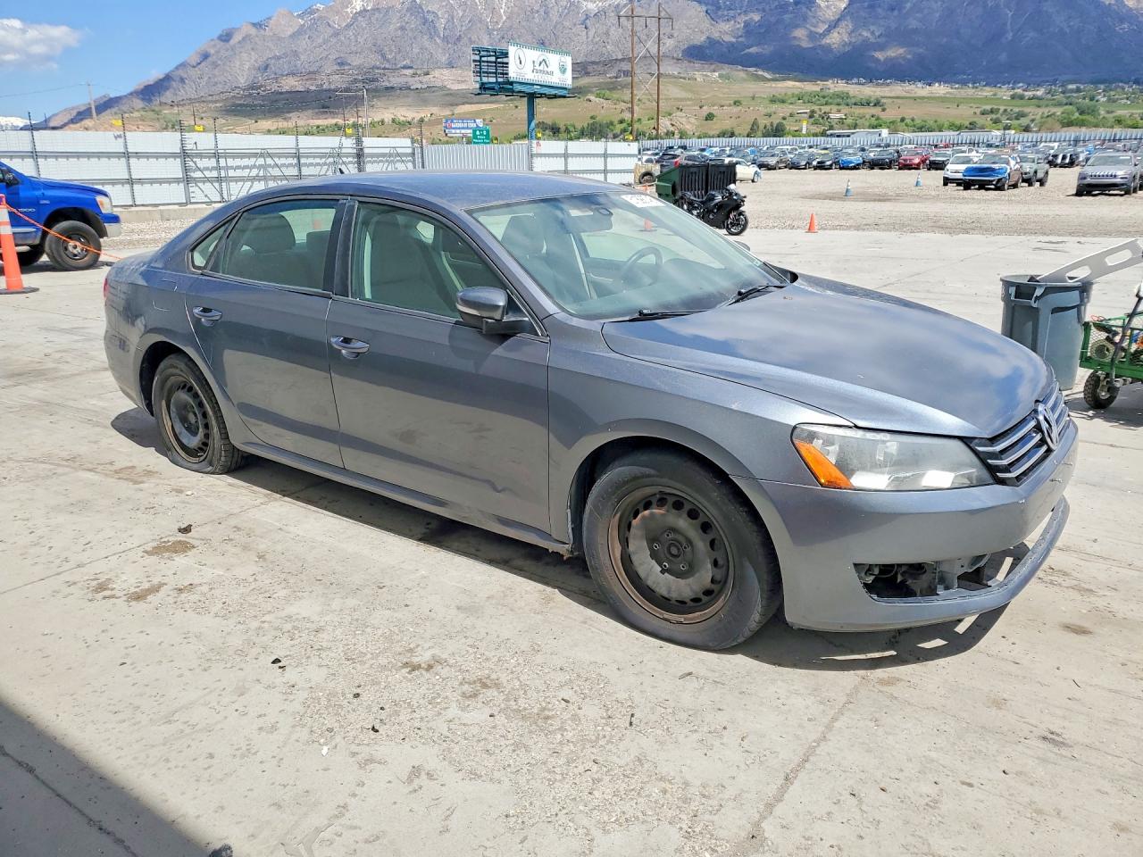 2014 Volkswagen Passat S Gray vin: 1VWAP7A31EC016597