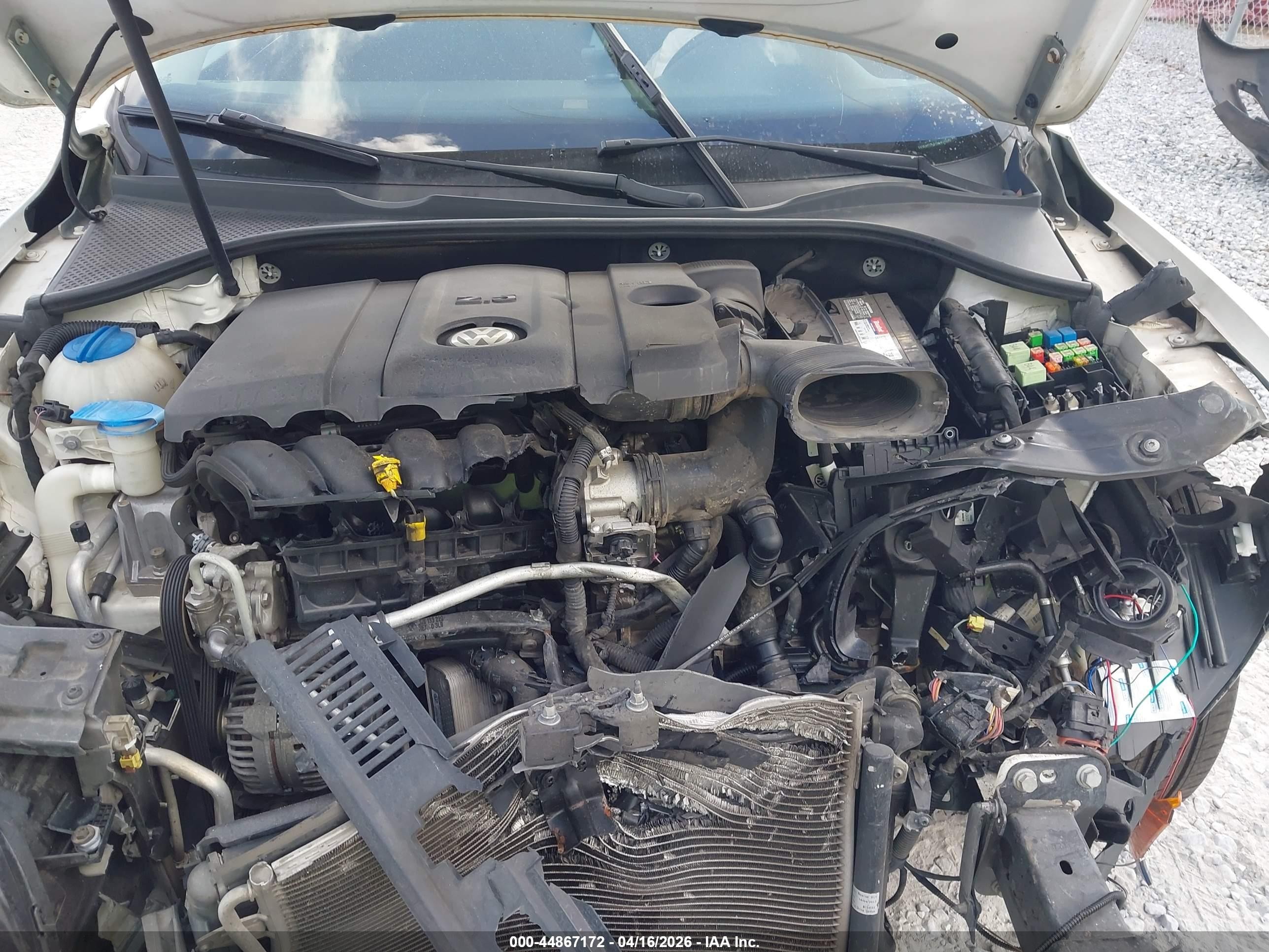 2014 Volkswagen Passat 2.5l S Белый vin: 1VWAP7A31EC026689
