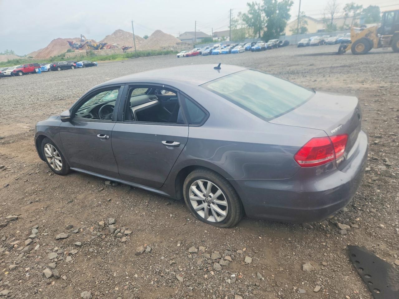 2012 Volkswagen Passat S Серый vin: 1VWAP7A32CC015391