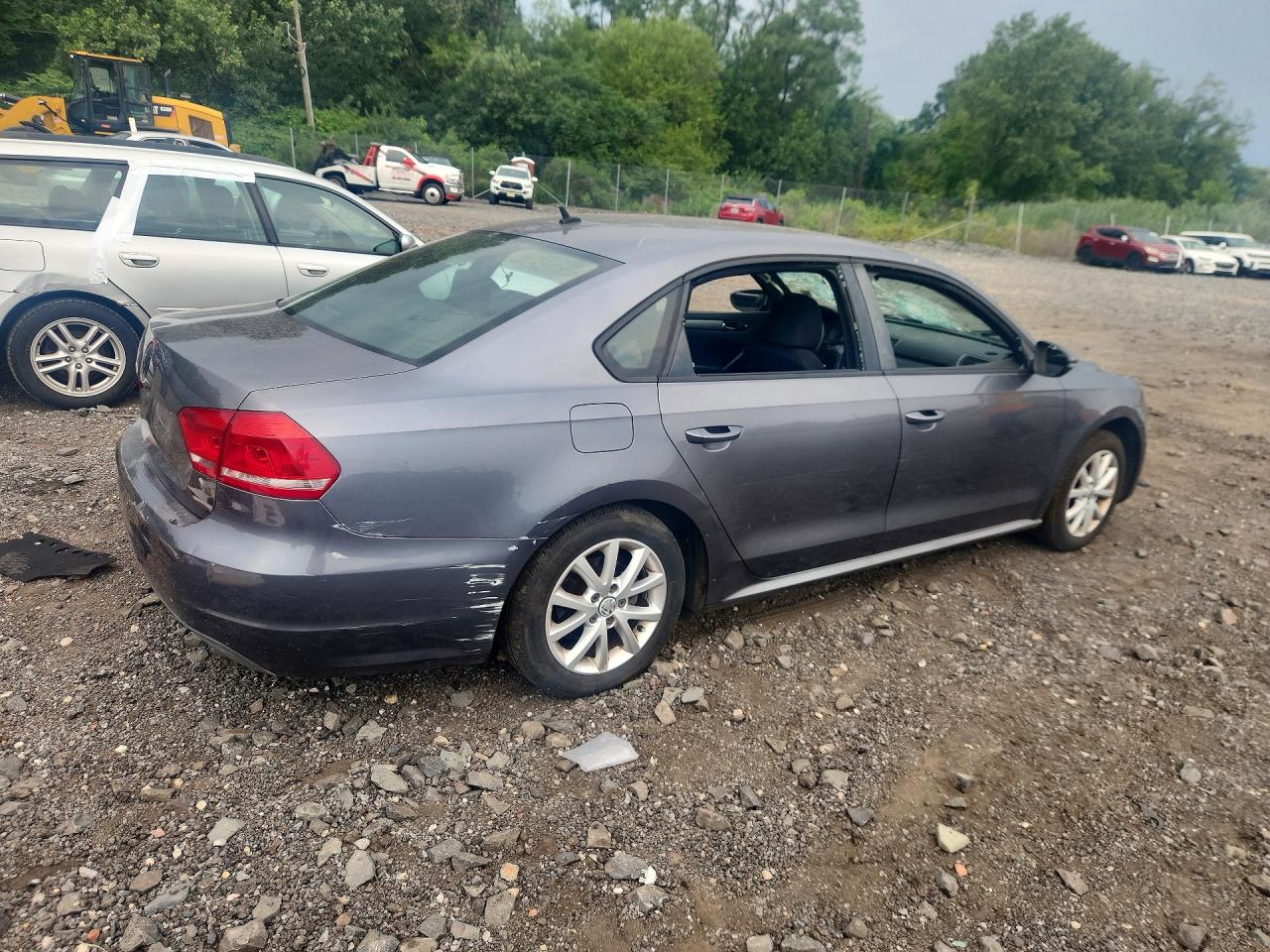 2012 Volkswagen Passat S Серый vin: 1VWAP7A32CC015391