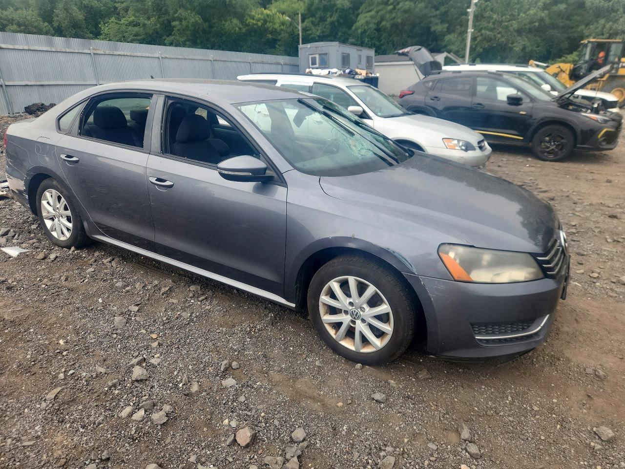 2012 Volkswagen Passat S Серый vin: 1VWAP7A32CC015391
