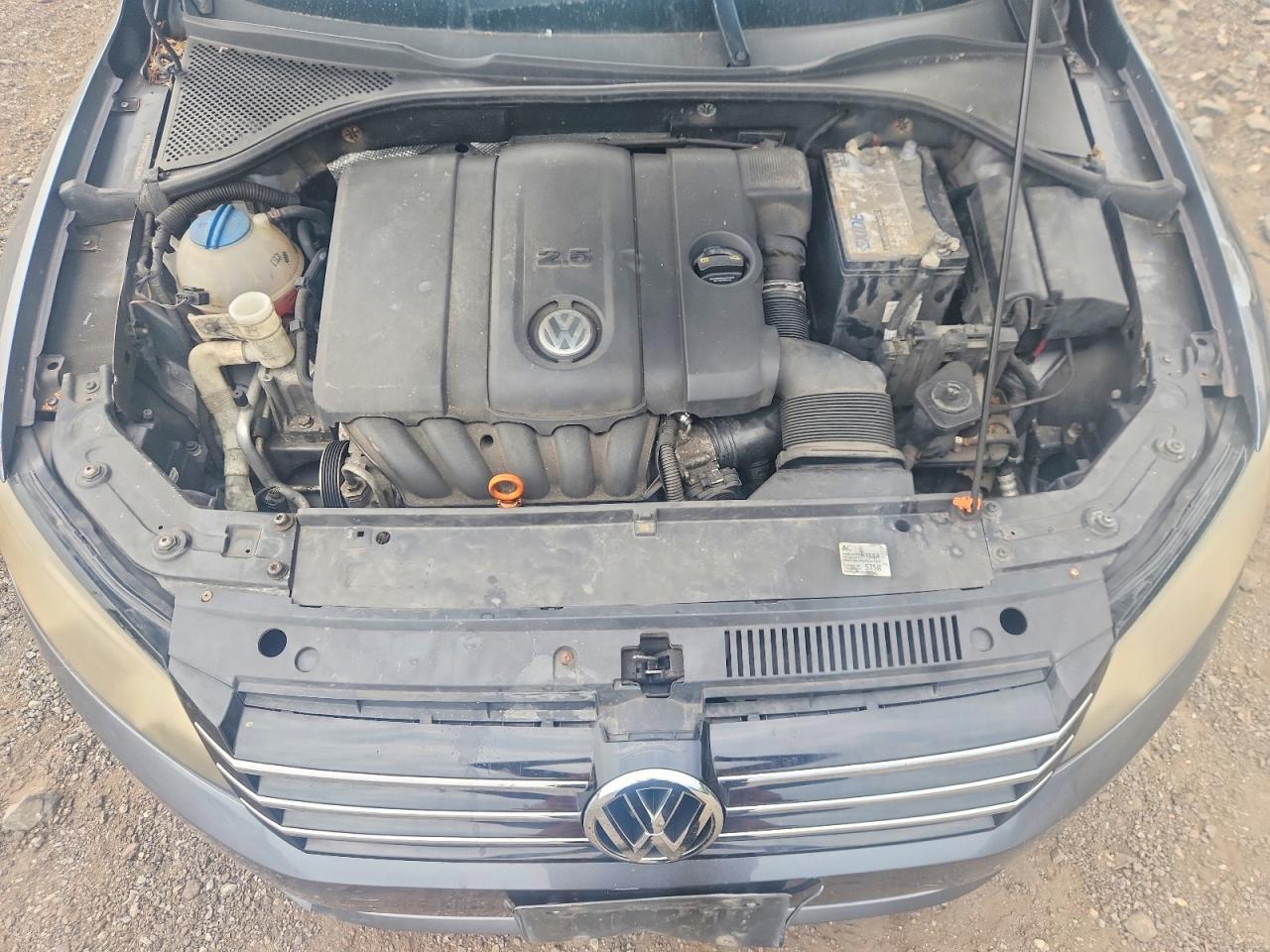 2012 Volkswagen Passat S Серый vin: 1VWAP7A32CC015391