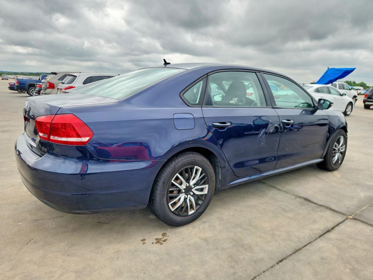 2012 Volkswagen Passat S Blue vin: 1VWAP7A32CC016511