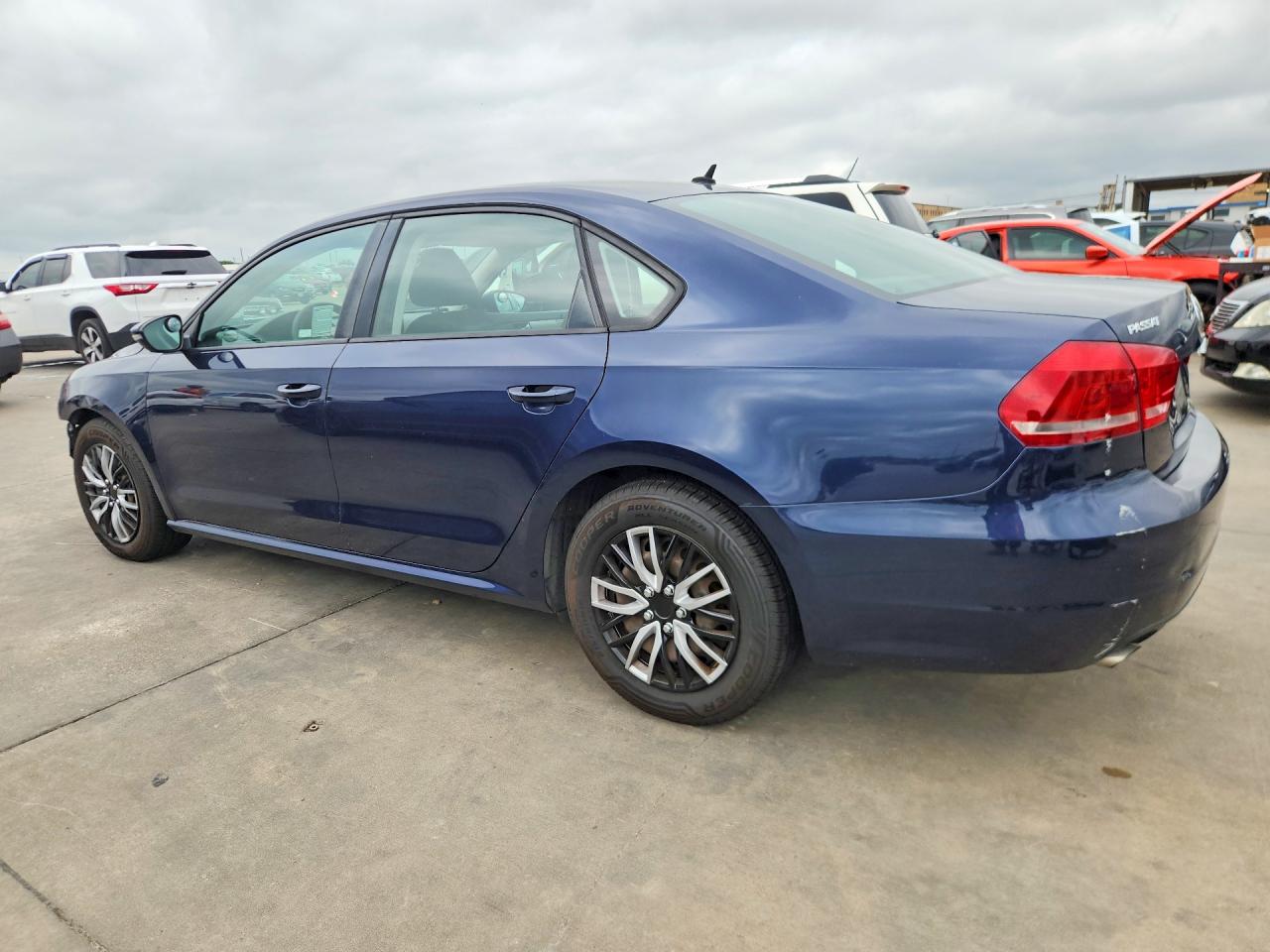 2012 Volkswagen Passat S Blue vin: 1VWAP7A32CC016511