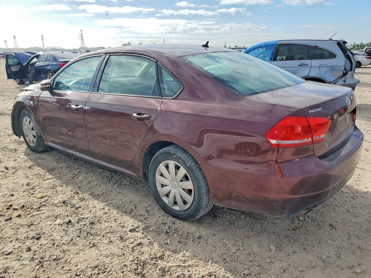 2012 Volkswagen Passat S Burgundy vin: 1VWAP7A32CC034846