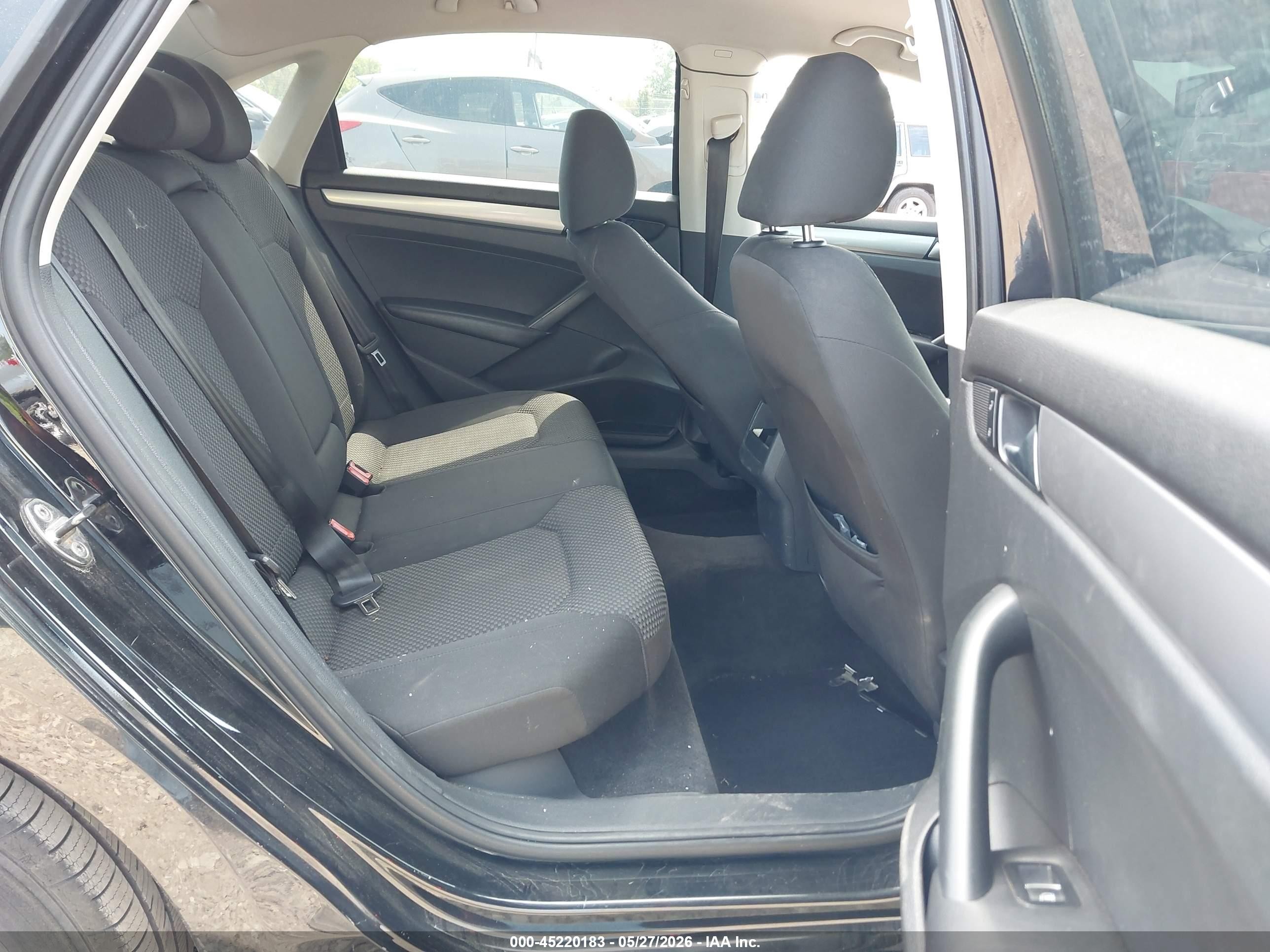 2012 Volkswagen Passat 2.5l S Black vin: 1VWAP7A32CC087322