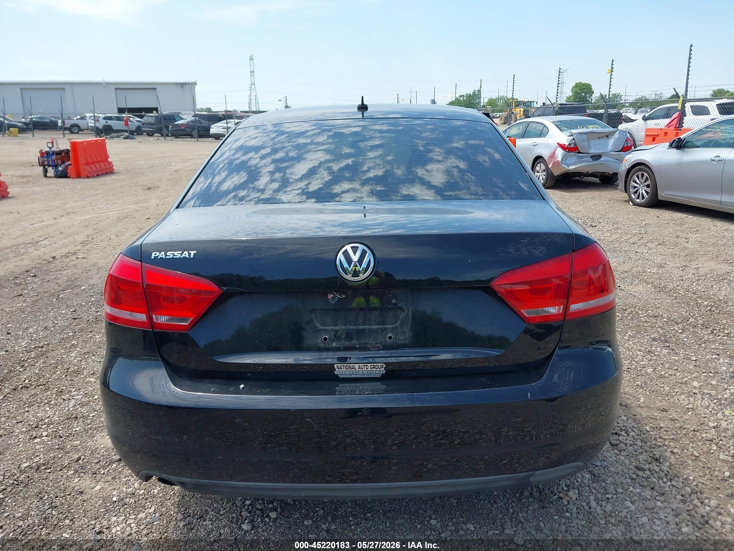 2012 Volkswagen Passat 2.5l S Black vin: 1VWAP7A32CC087322