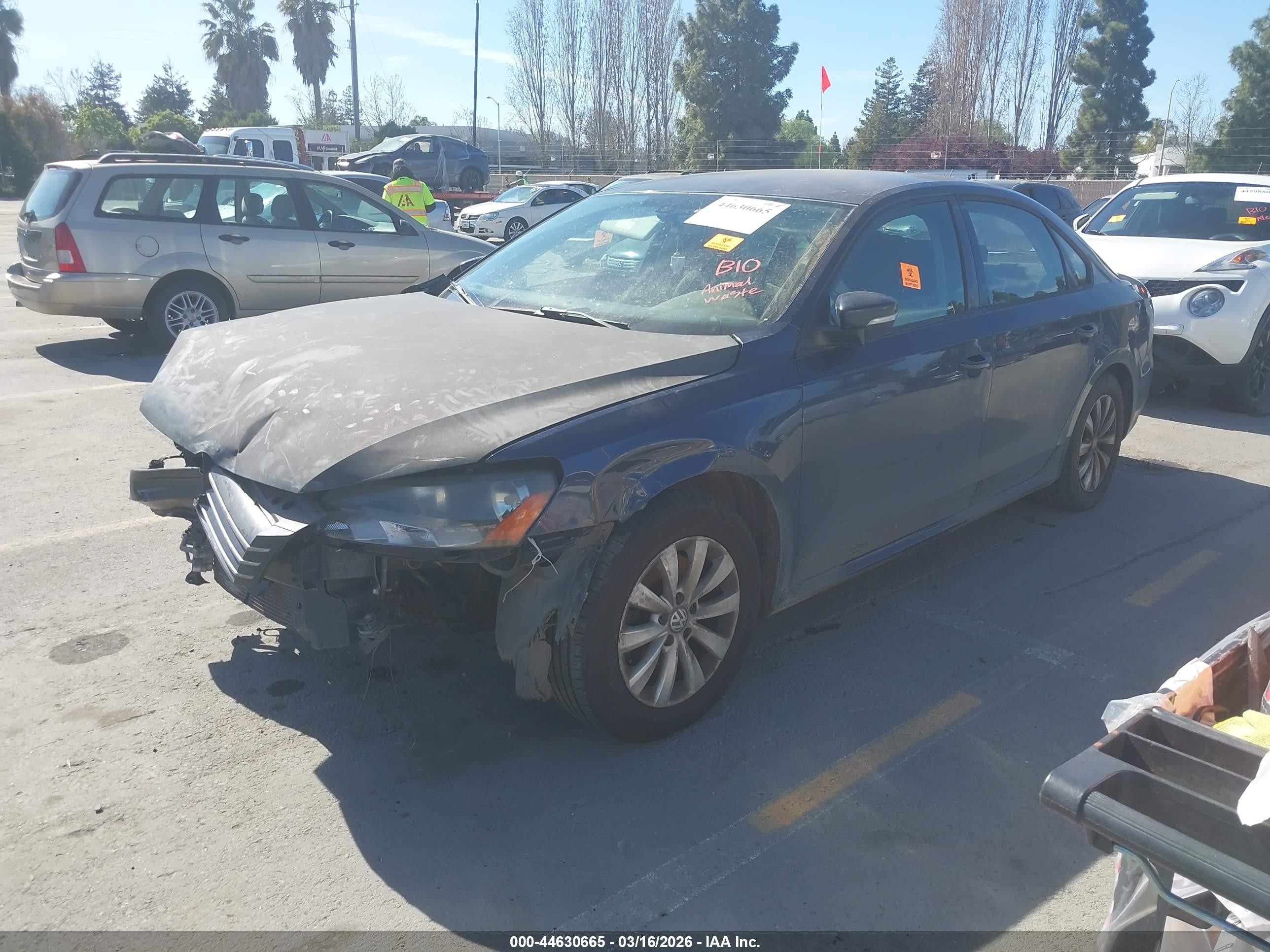 2013 Volkswagen Passat S Blue vin: 1VWAP7A32DC024111