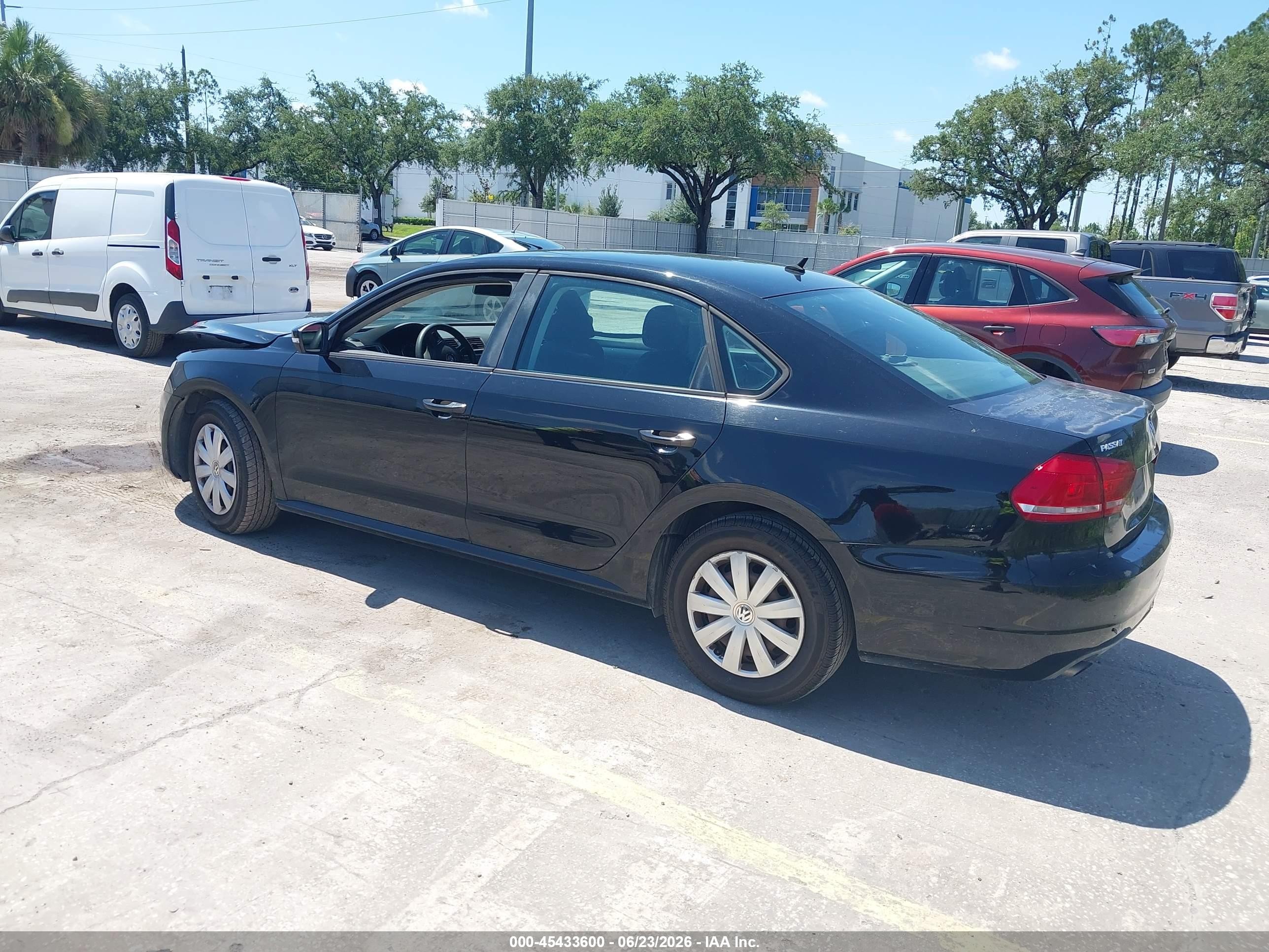 2013 Volkswagen Passat 2.5l S Black vin: 1VWAP7A32DC060493