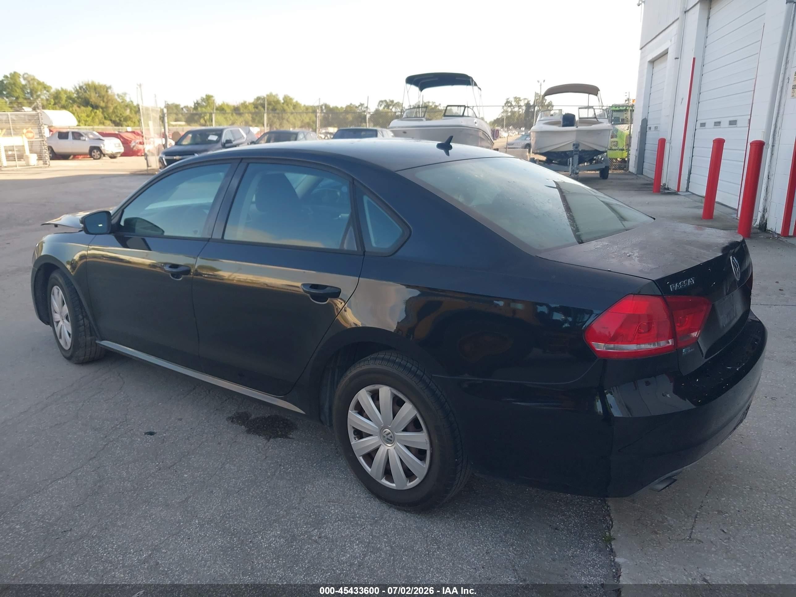 2013 Volkswagen Passat 2.5l S Black vin: 1VWAP7A32DC060493