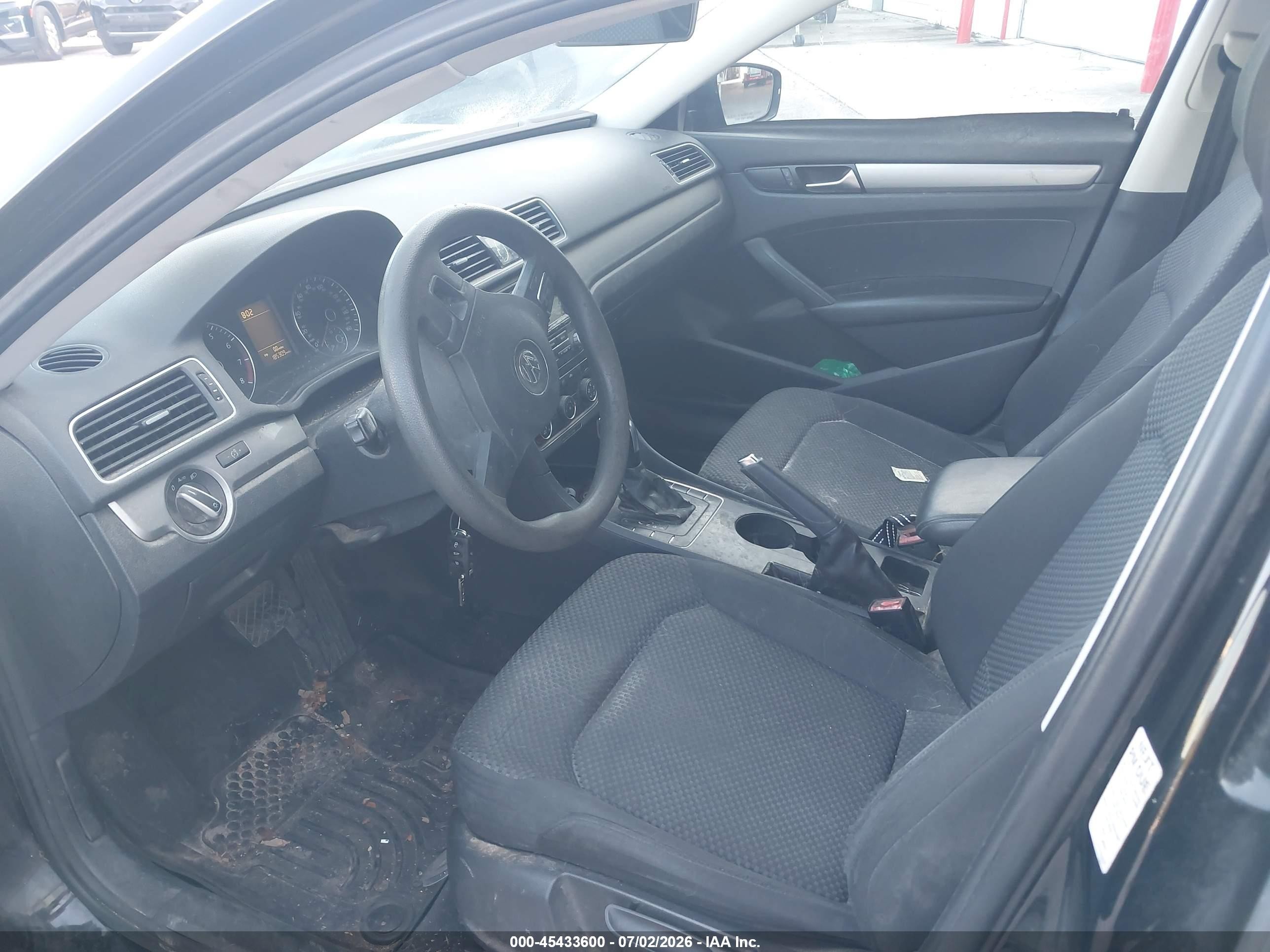 2013 Volkswagen Passat 2.5l S Black vin: 1VWAP7A32DC060493