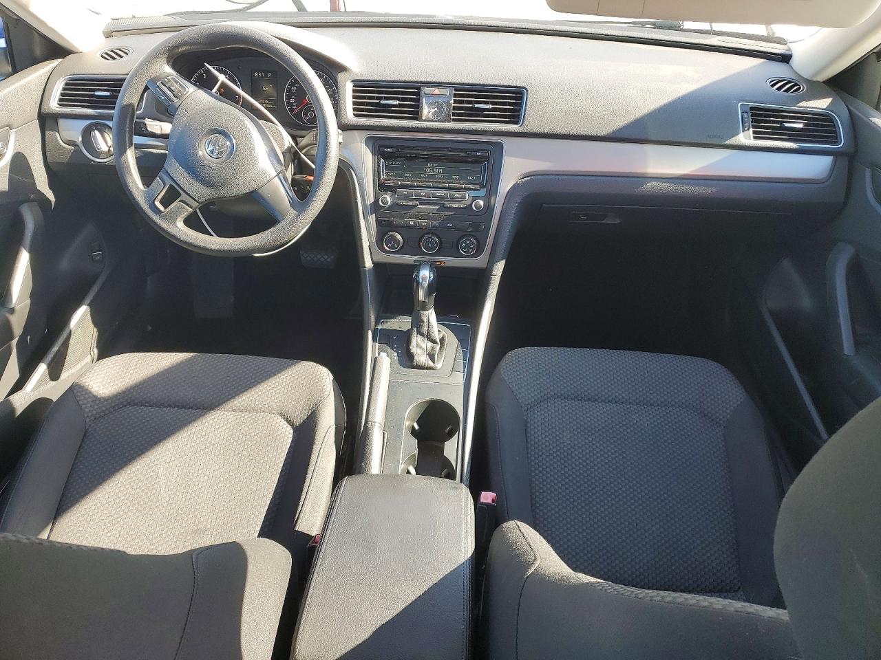 2013 Volkswagen Passat S White vin: 1VWAP7A32DC093977