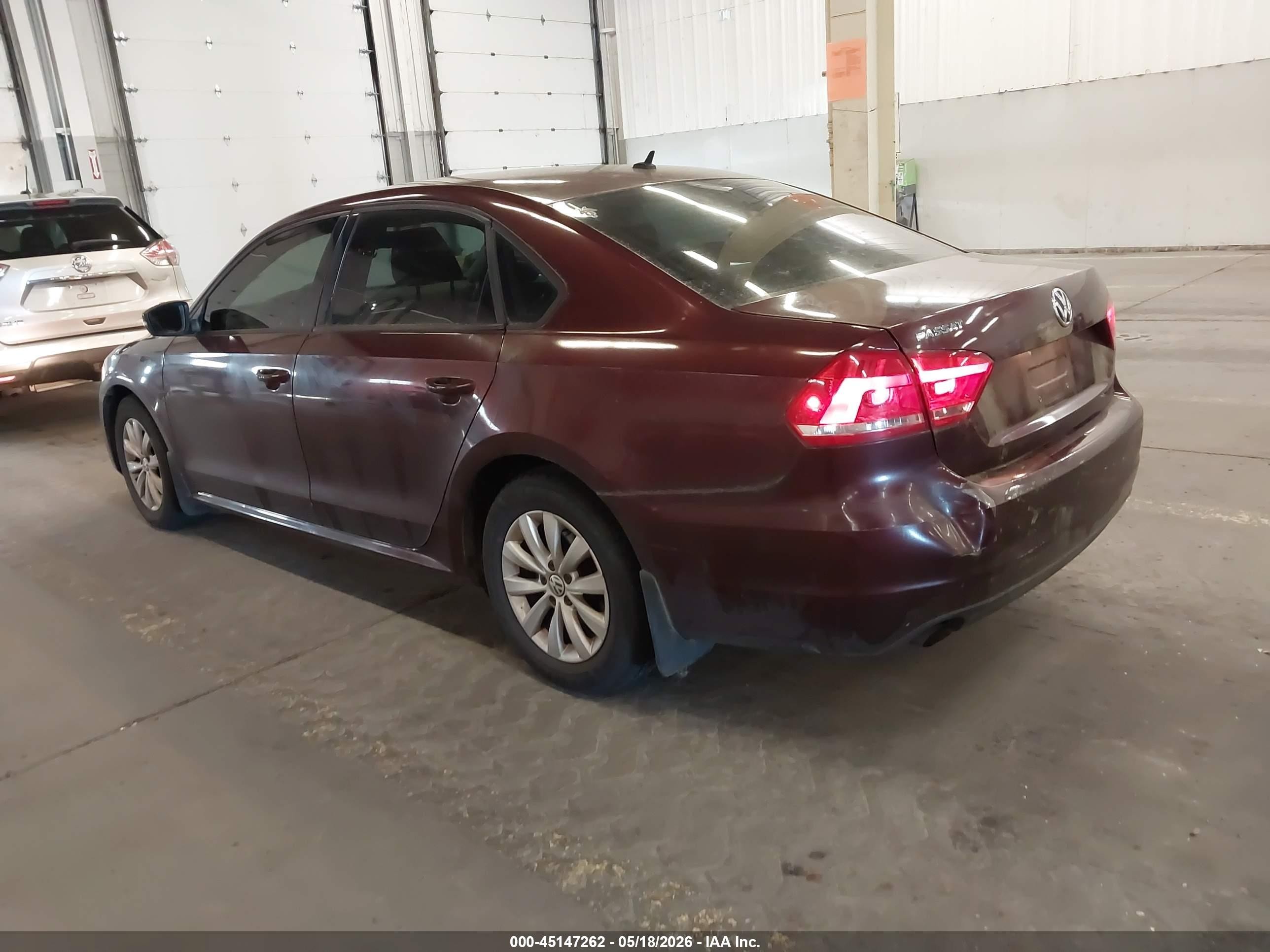 2013 Volkswagen Passat 2.5l S Burgundy vin: 1VWAP7A32DC112494