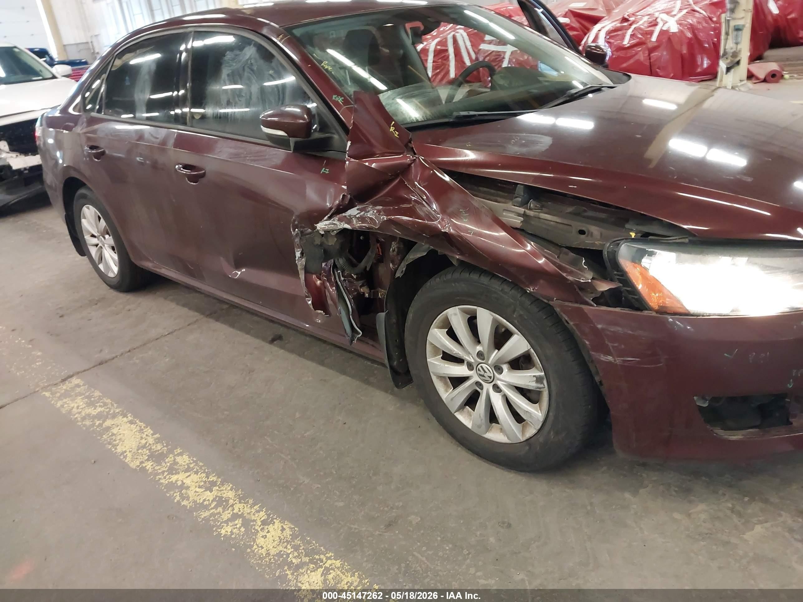 2013 Volkswagen Passat 2.5l S Burgundy vin: 1VWAP7A32DC112494
