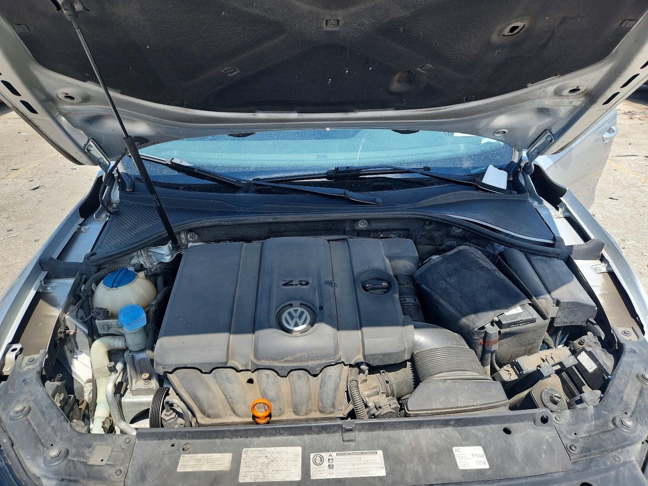 2013 Volkswagen Passat S Silver vin: 1VWAP7A32DC126878