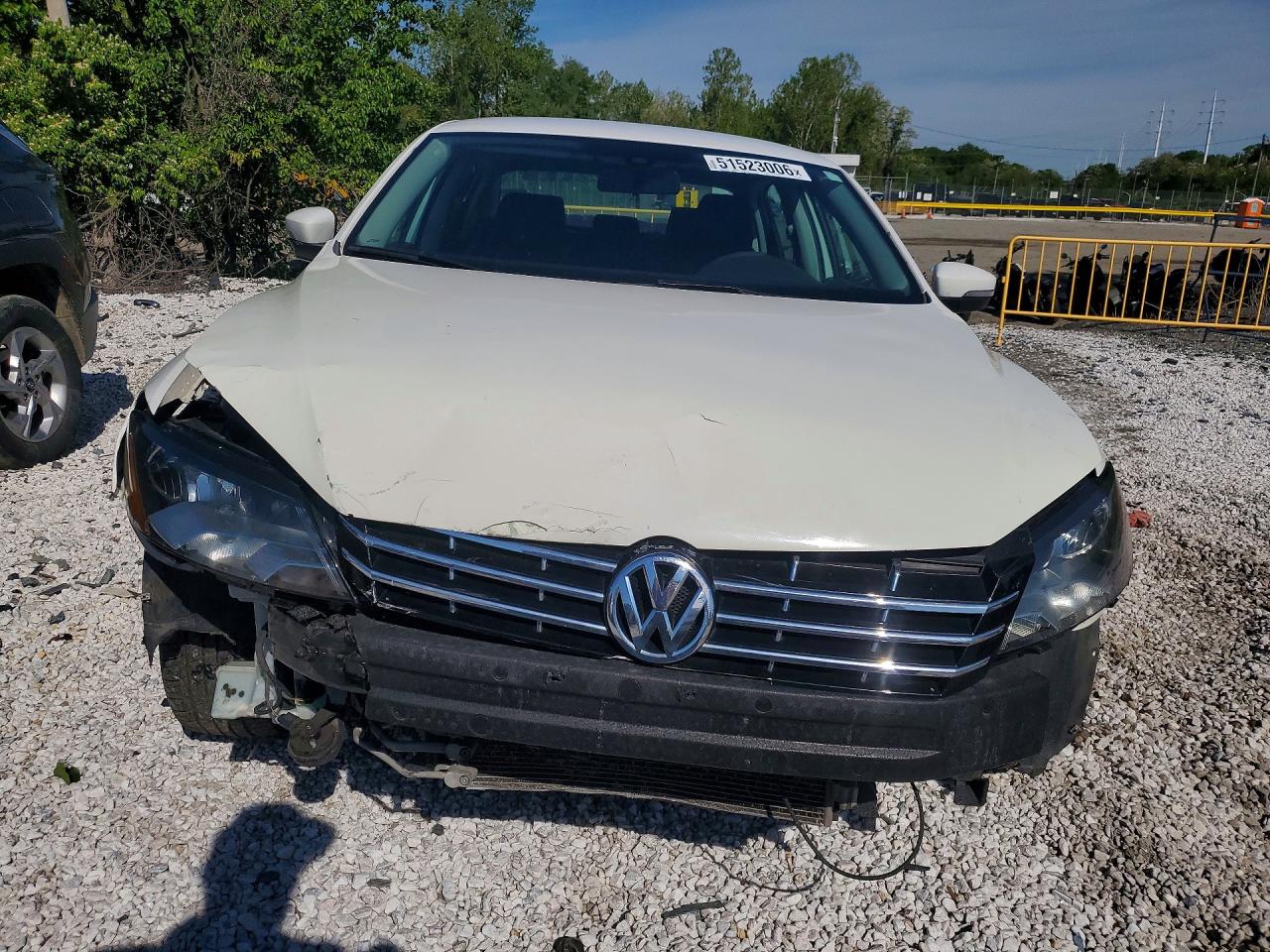 2013 Volkswagen Passat S White vin: 1VWAP7A32DC147813