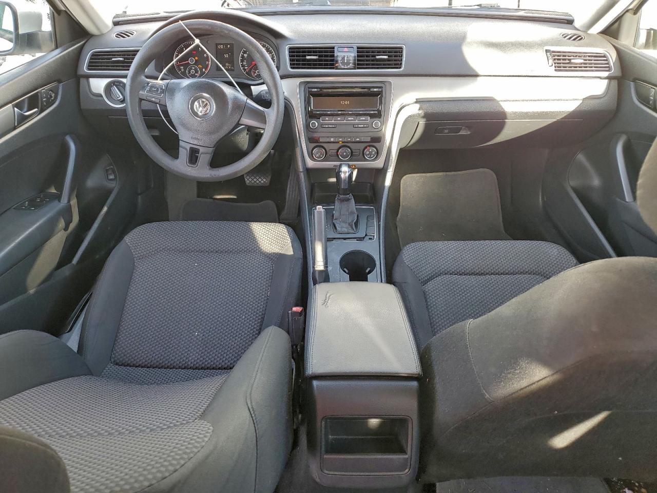 2014 Volkswagen Passat S White vin: 1VWAP7A32EC010324