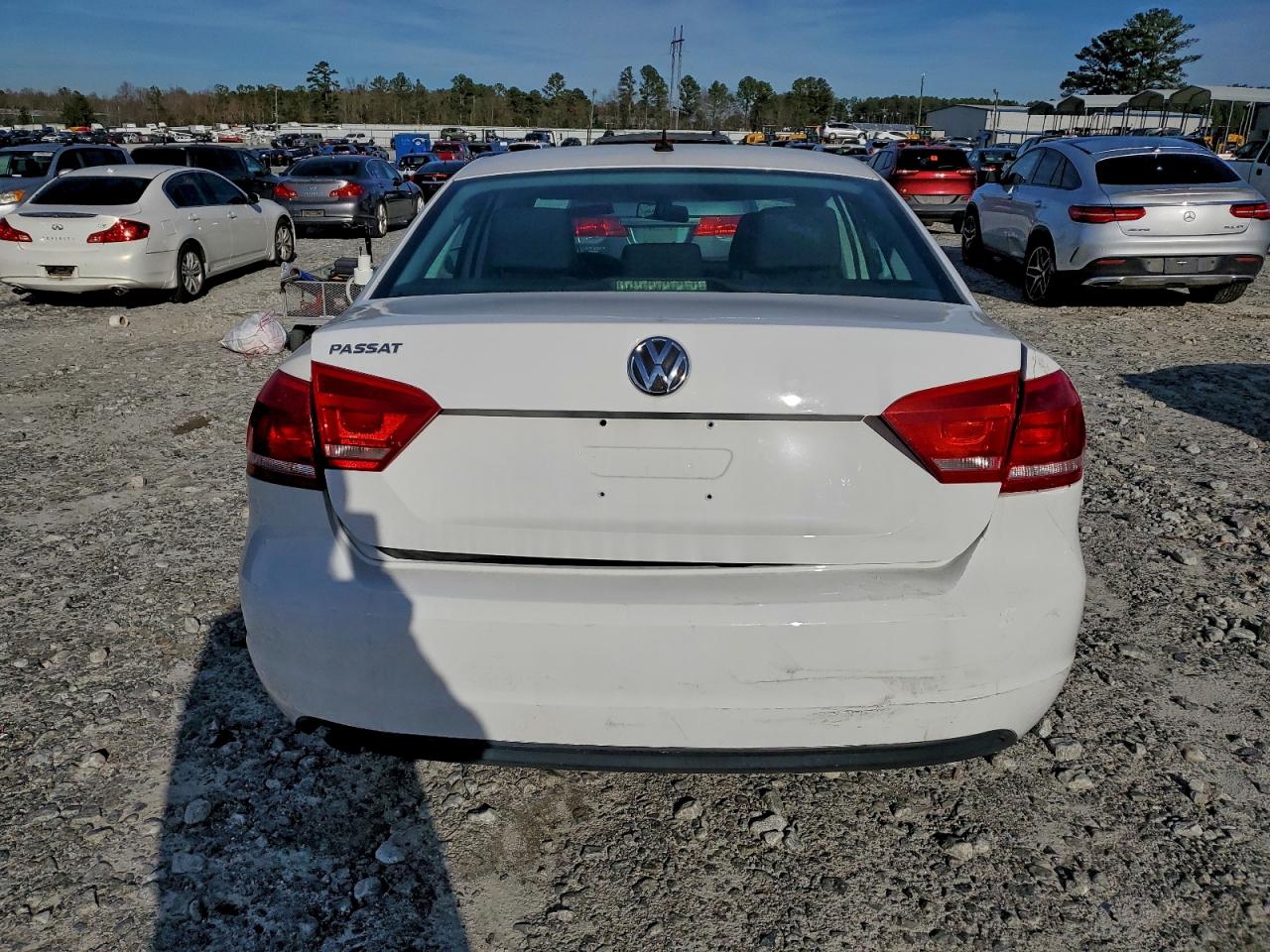 2014 Volkswagen Passat S White vin: 1VWAP7A32EC010324