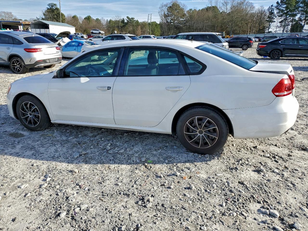 2014 Volkswagen Passat S White vin: 1VWAP7A32EC010324