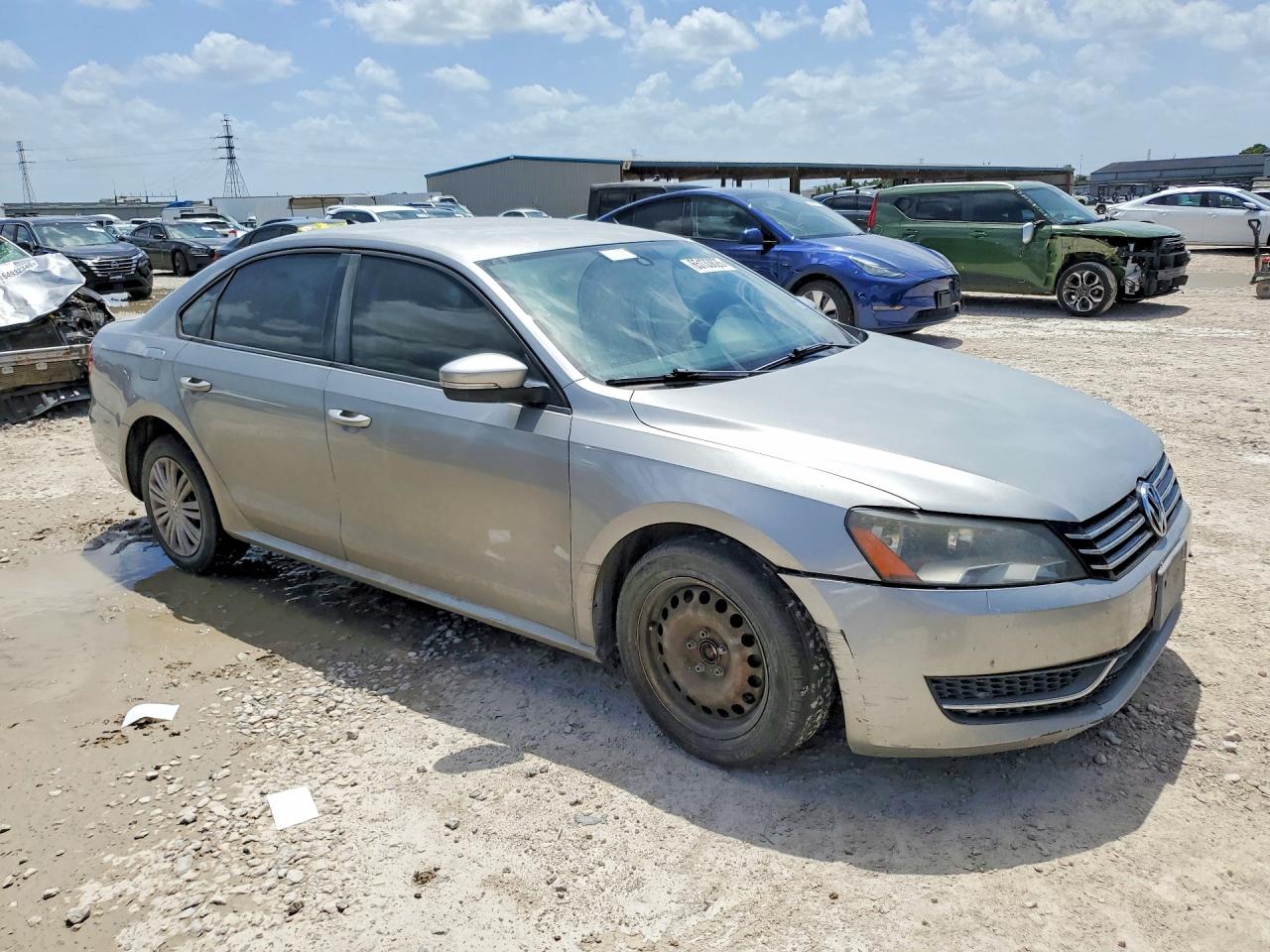 2014 Volkswagen Passat S Silver vin: 1VWAP7A32EC024806