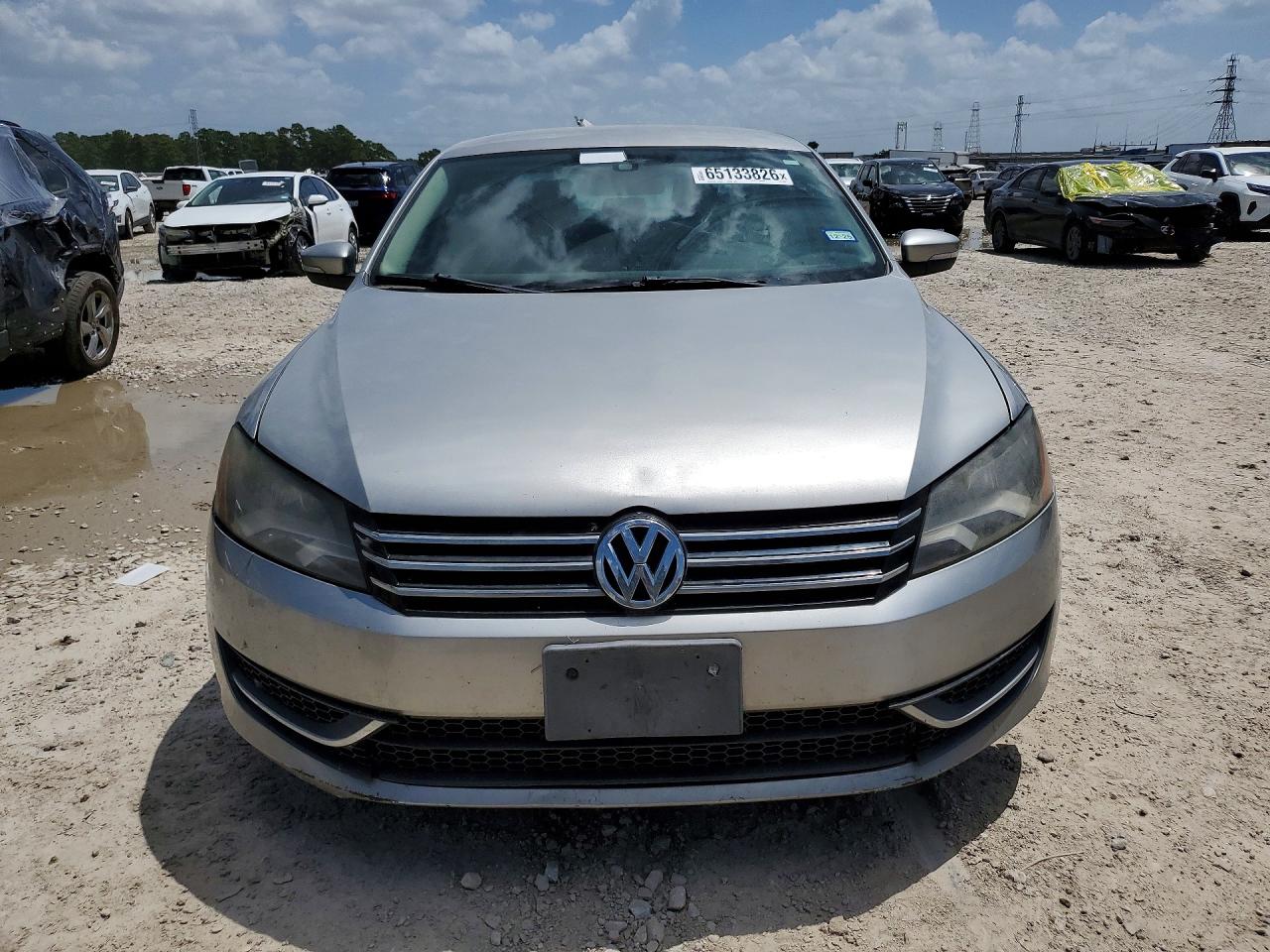 2014 Volkswagen Passat S Silver vin: 1VWAP7A32EC024806