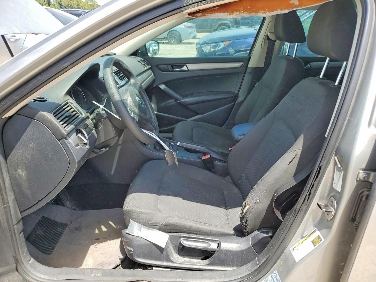 2014 Volkswagen Passat S Silver vin: 1VWAP7A32EC024806