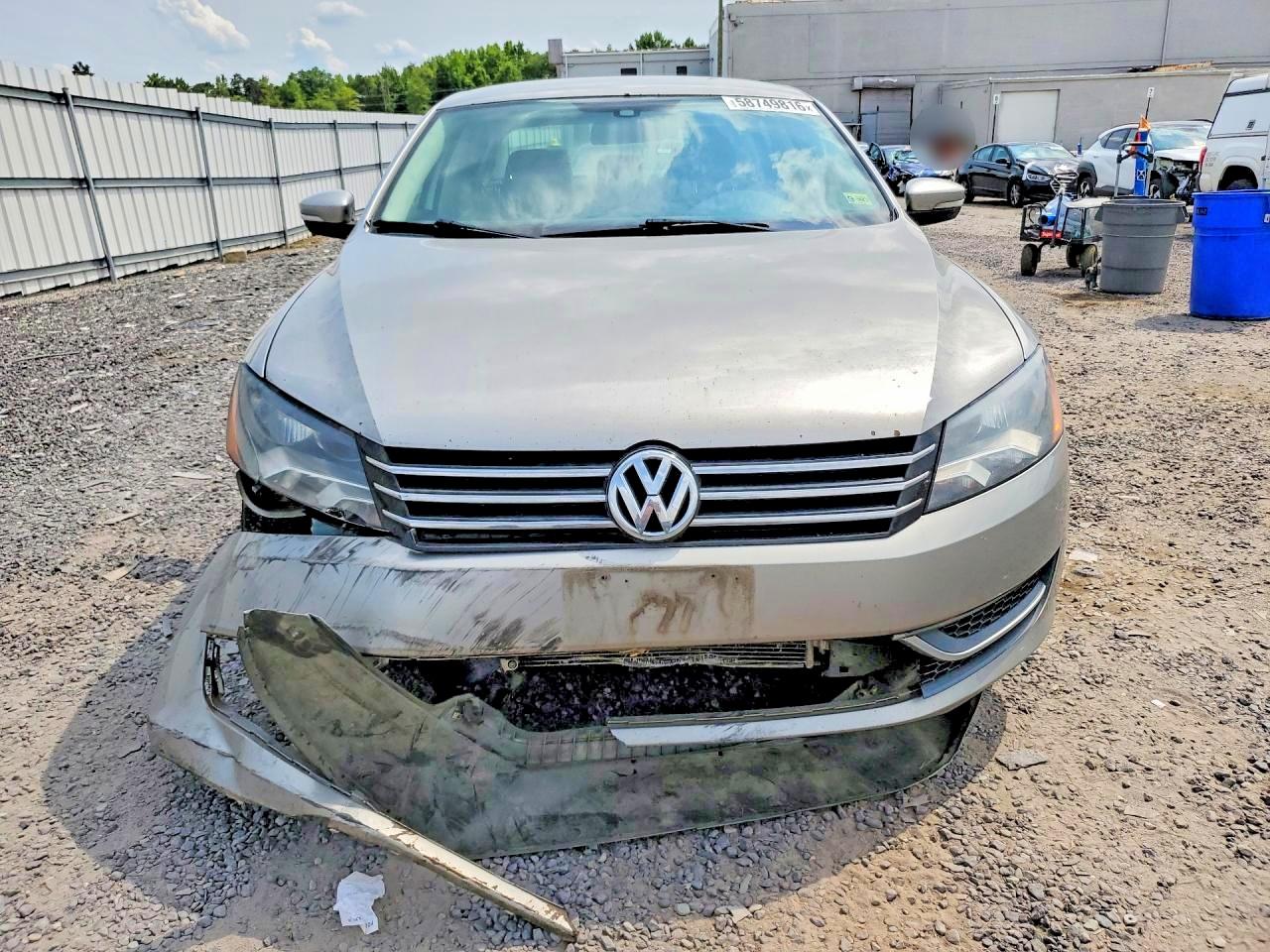 2014 Volkswagen Passat S Silver vin: 1VWAP7A32EC028791