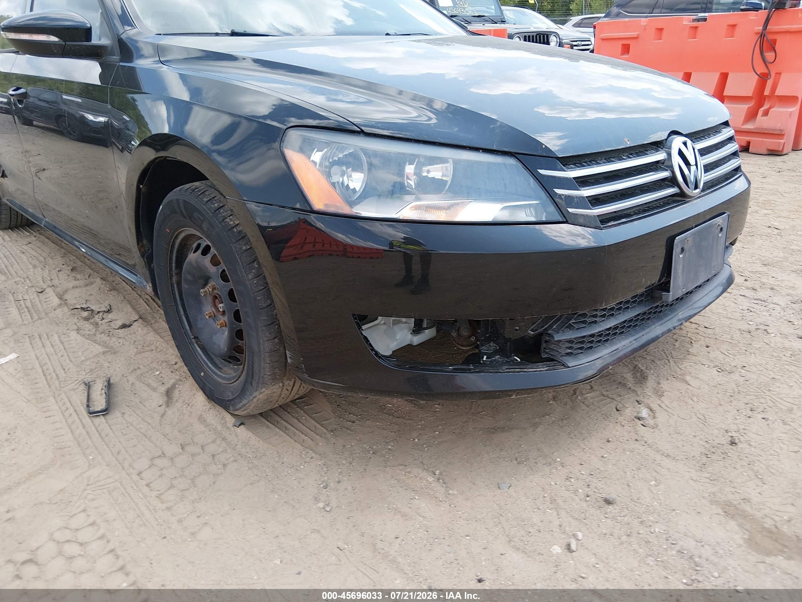 2012 Volkswagen Passat 2.5l S Black vin: 1VWAP7A33CC042227