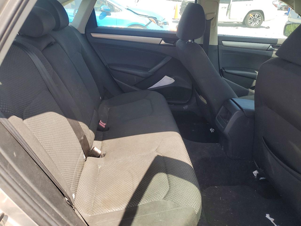 2013 Volkswagen Passat S Gray vin: 1VWAP7A33DC009794