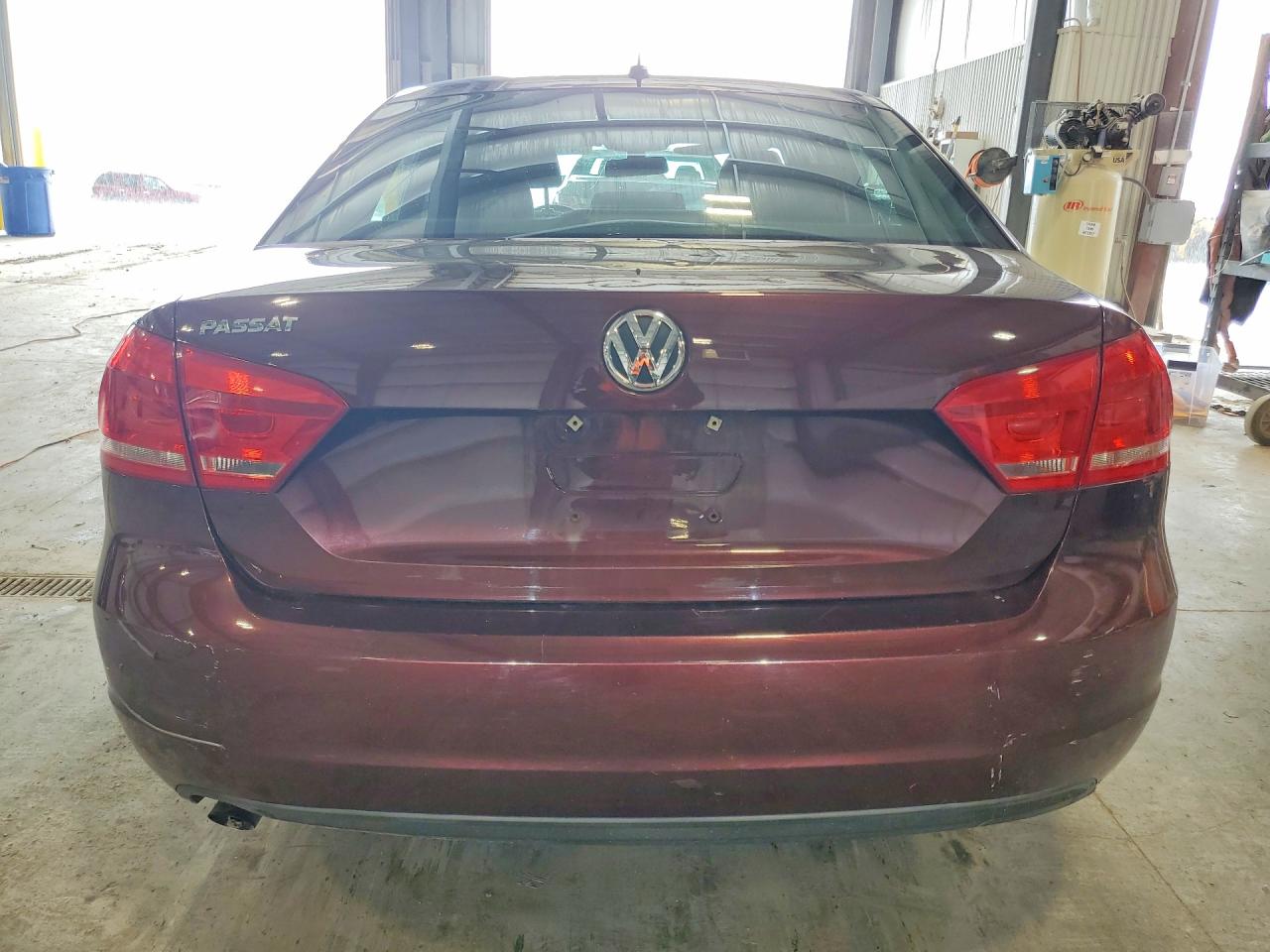 2013 Volkswagen Passat S Темно-бордовый vin: 1VWAP7A33DC062513