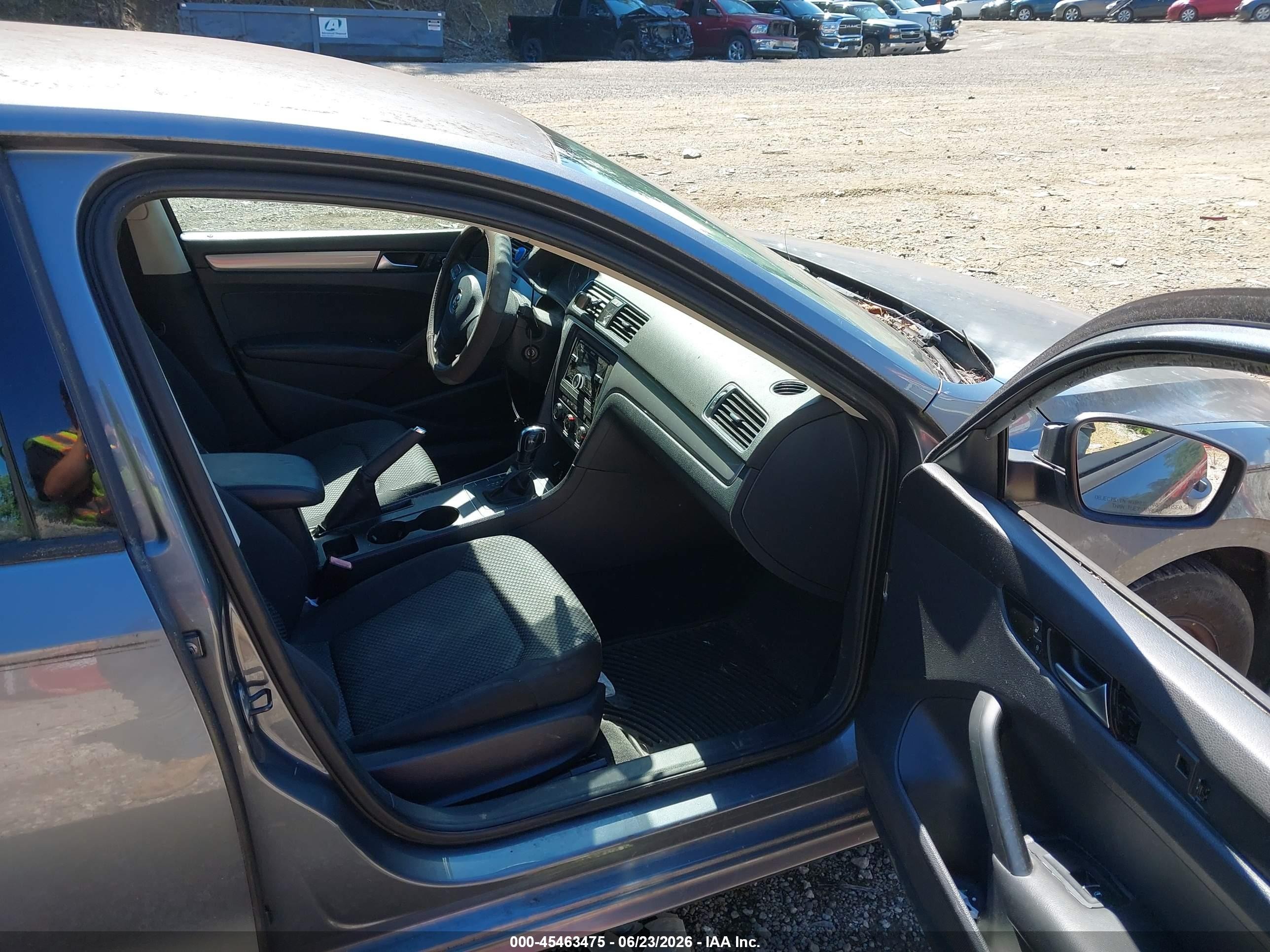 2013 Volkswagen Passat 2.5l S Gray vin: 1VWAP7A33DC098458