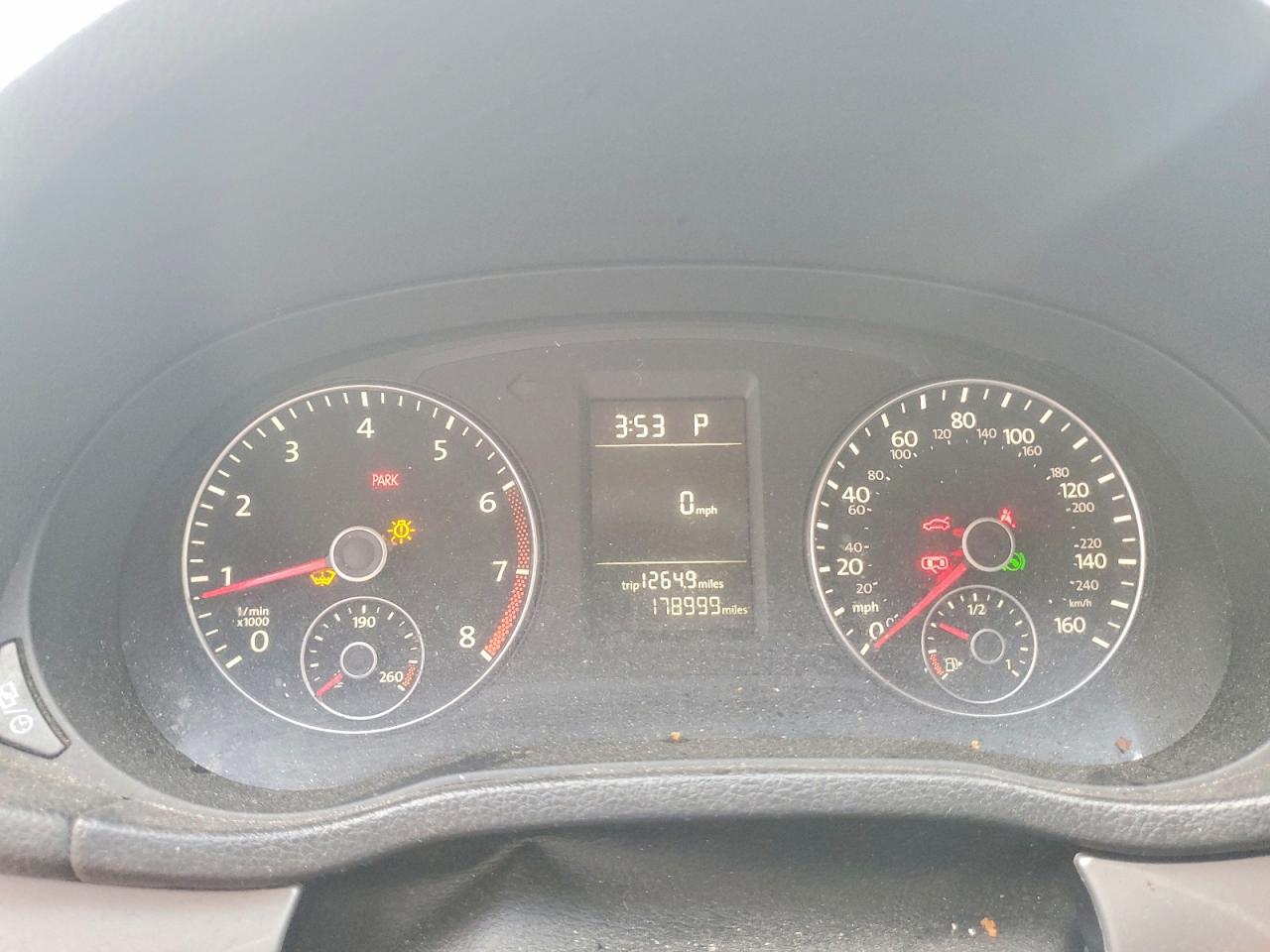 2013 Volkswagen Passat S Silver vin: 1VWAP7A33DC136531