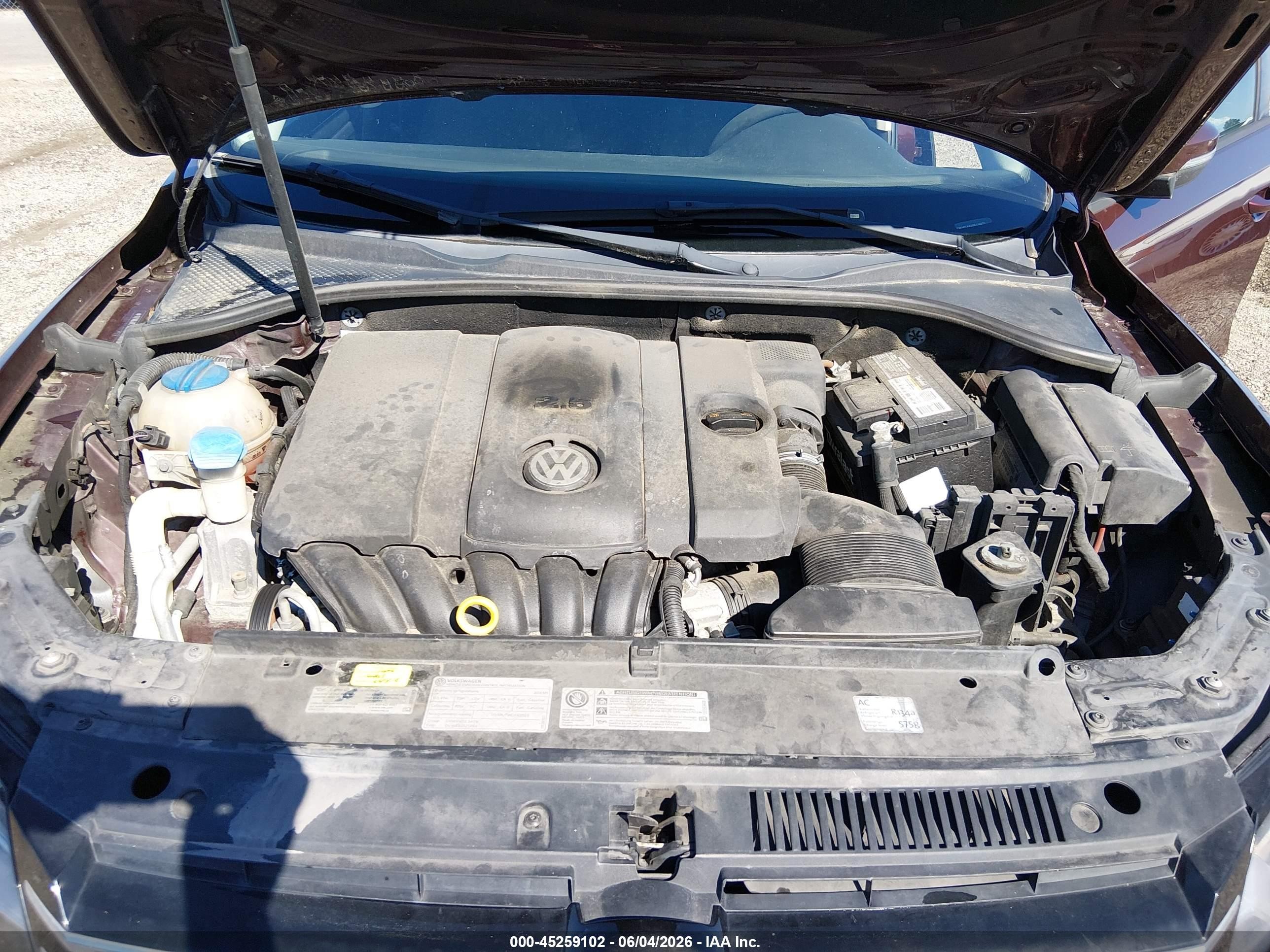 2013 Volkswagen Passat 2.5l S Бордовый vin: 1VWAP7A33DC138070