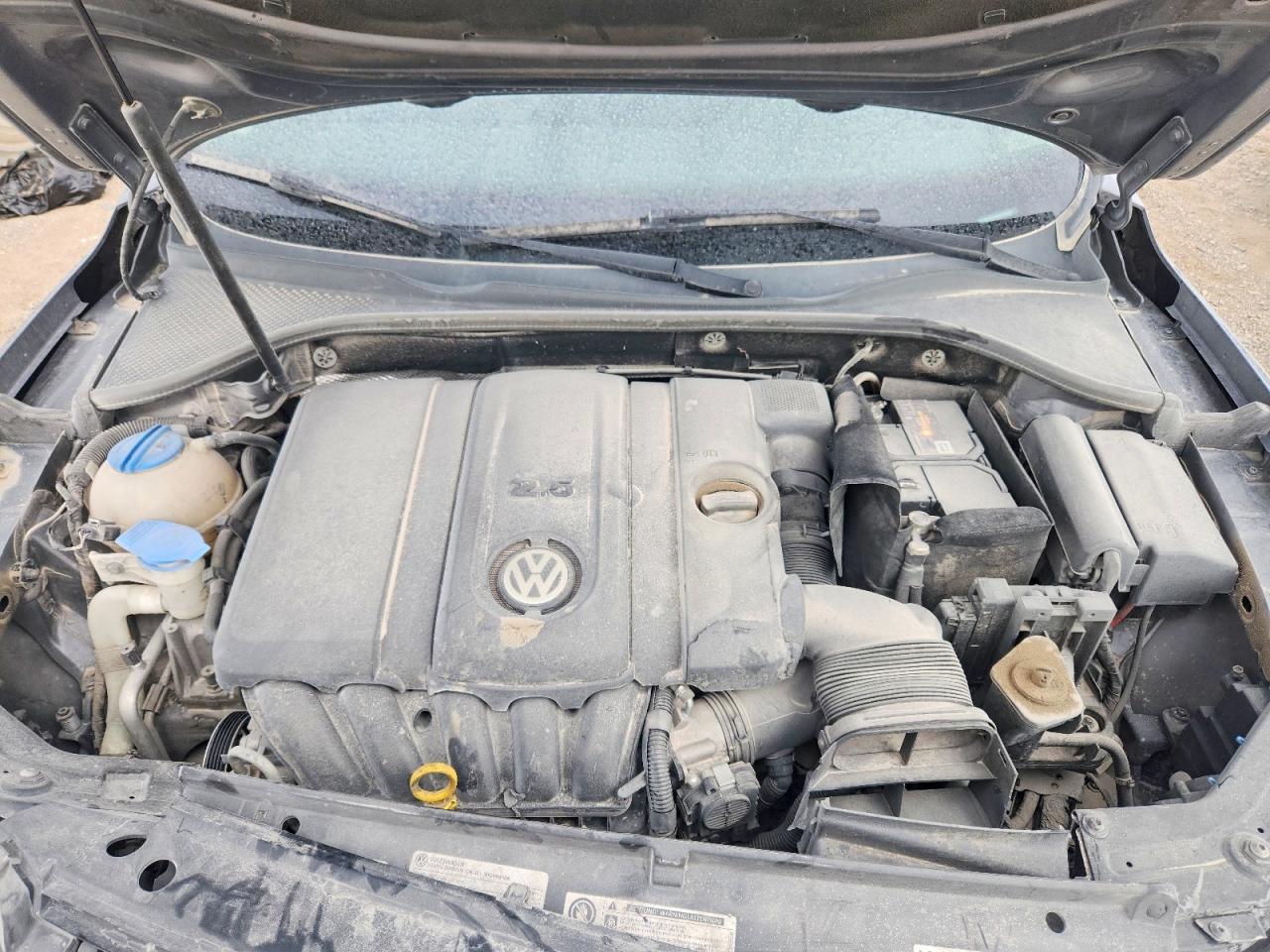 2014 Volkswagen Passat S Gray vin: 1VWAP7A33EC023485
