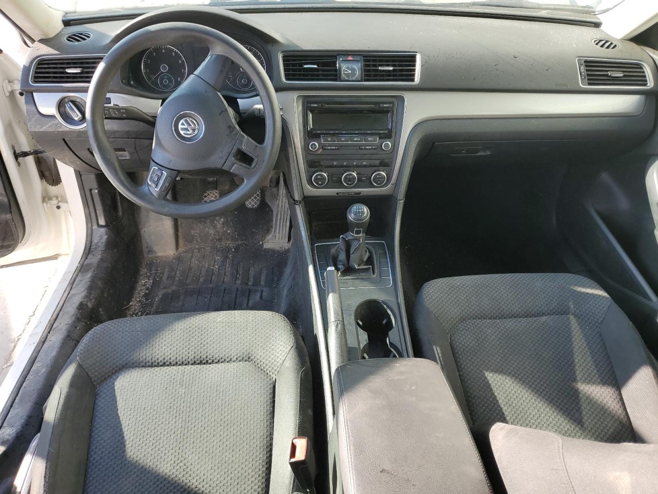 2012 Volkswagen Passat S White vin: 1VWAP7A34CC024450