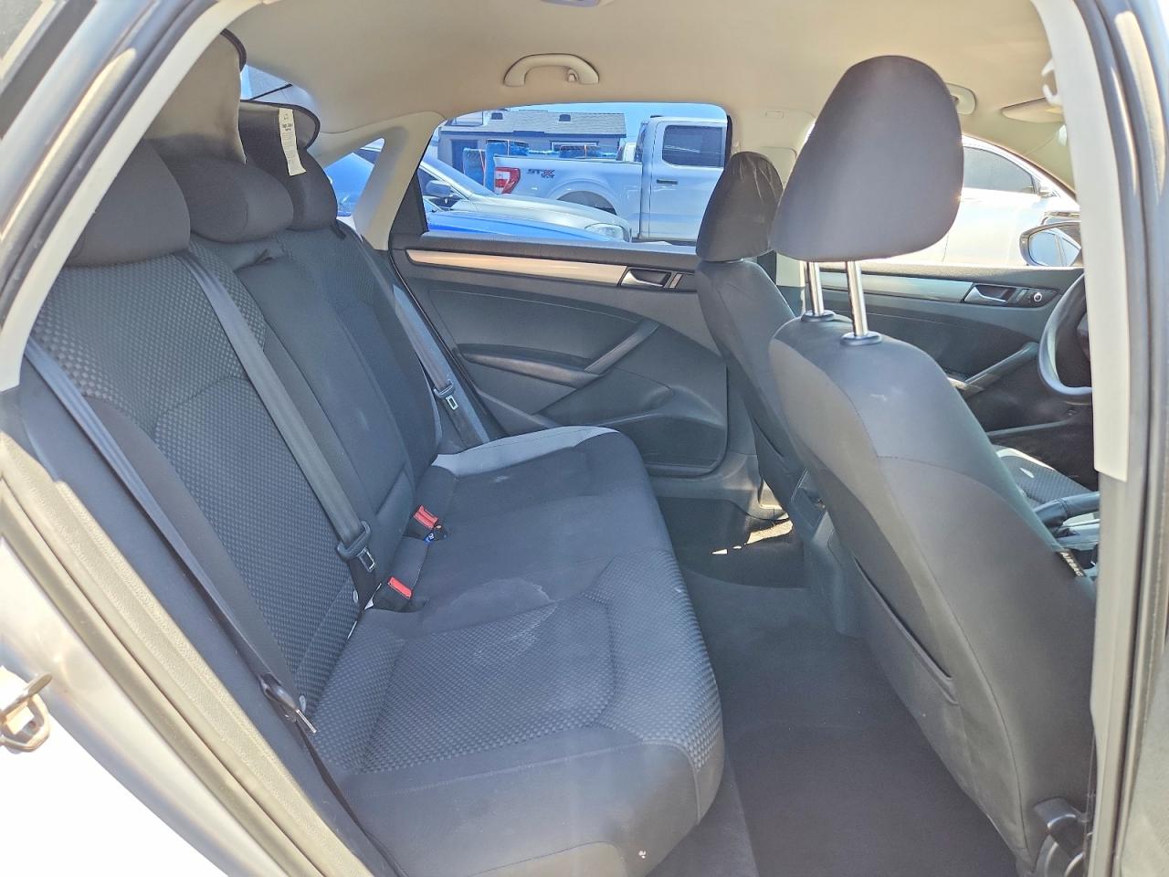 2012 Volkswagen Passat S Silver vin: 1VWAP7A34CC059361