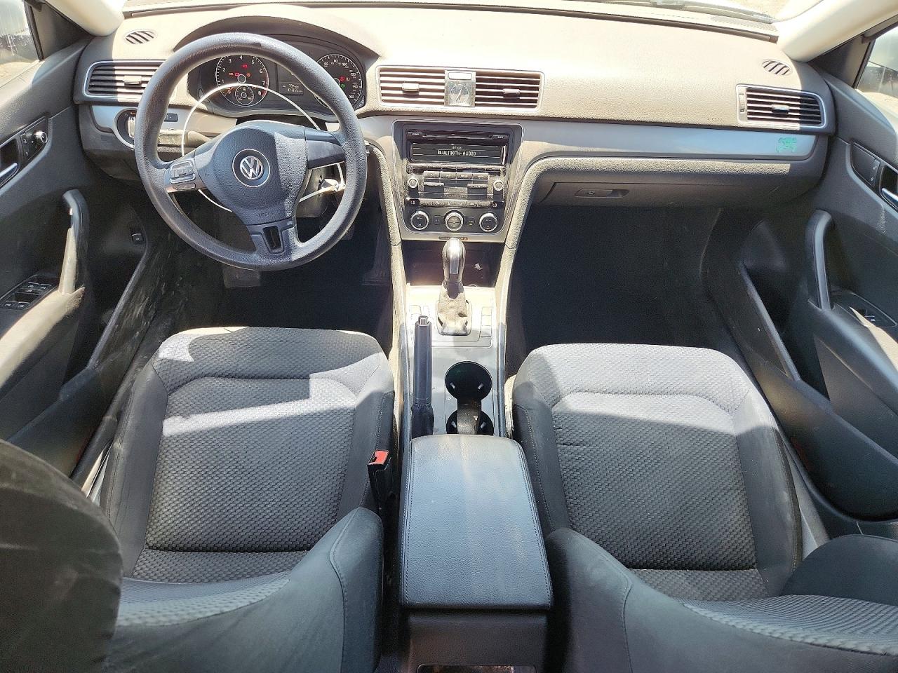 2012 Volkswagen Passat S Silver vin: 1VWAP7A34CC059361